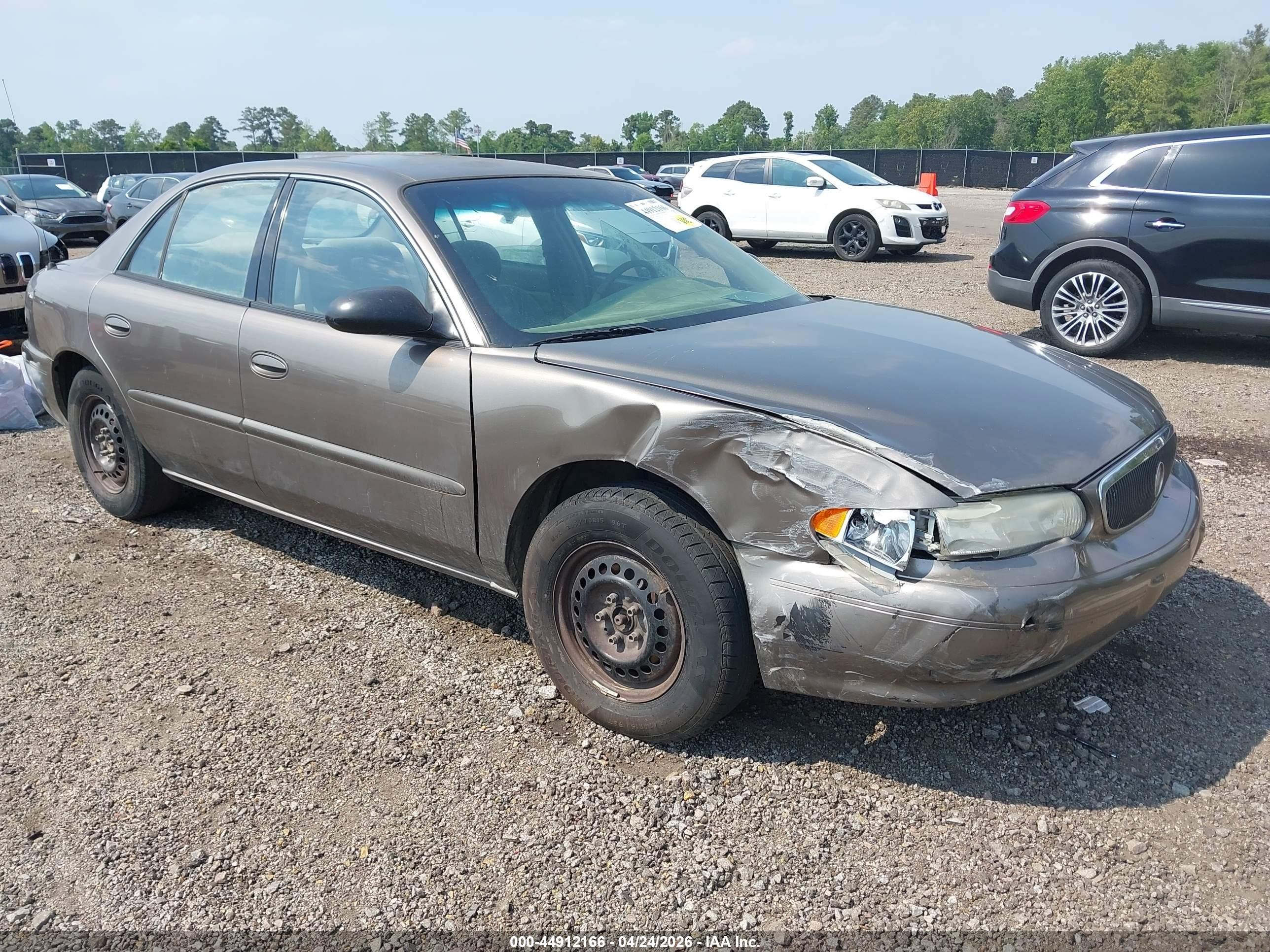 2004 Buick Century Custom, VIN 2G4WS52JX41278109 — Front end
