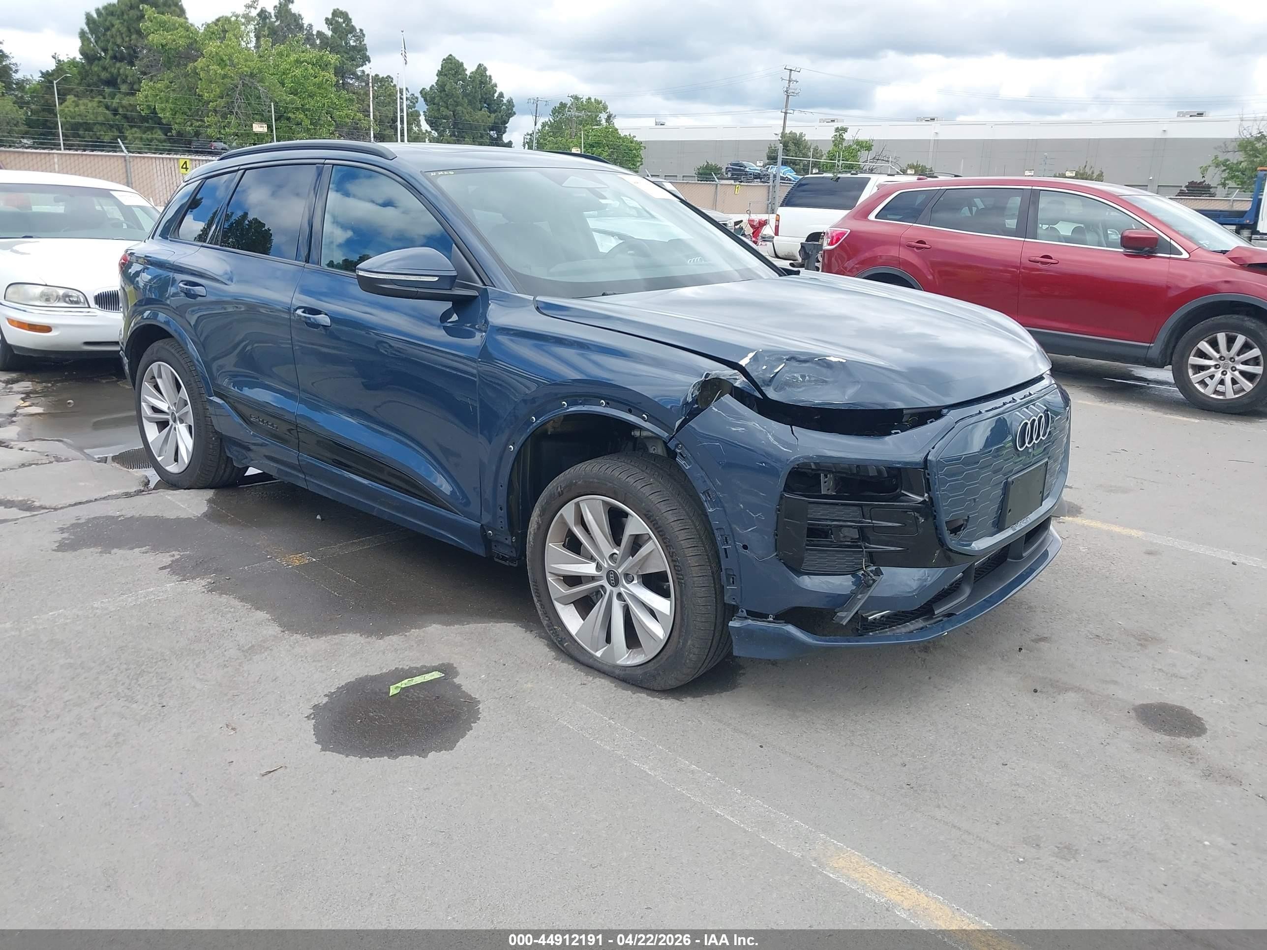 2025 Audi Q6 e-tron Premium, VIN WA112BGF9SA032652 — Front end
