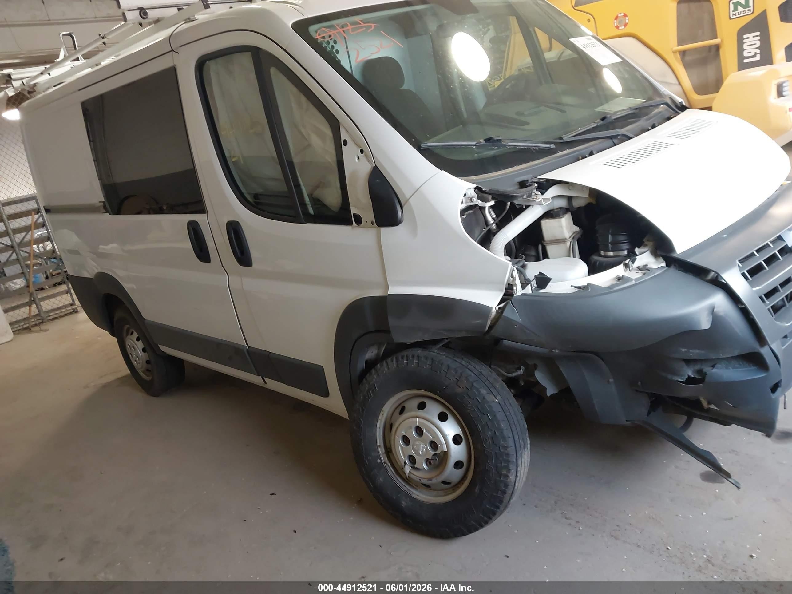 2016 Ram ProMaster Cargo, VIN 3C6TRVNG1GE131923 — Front end