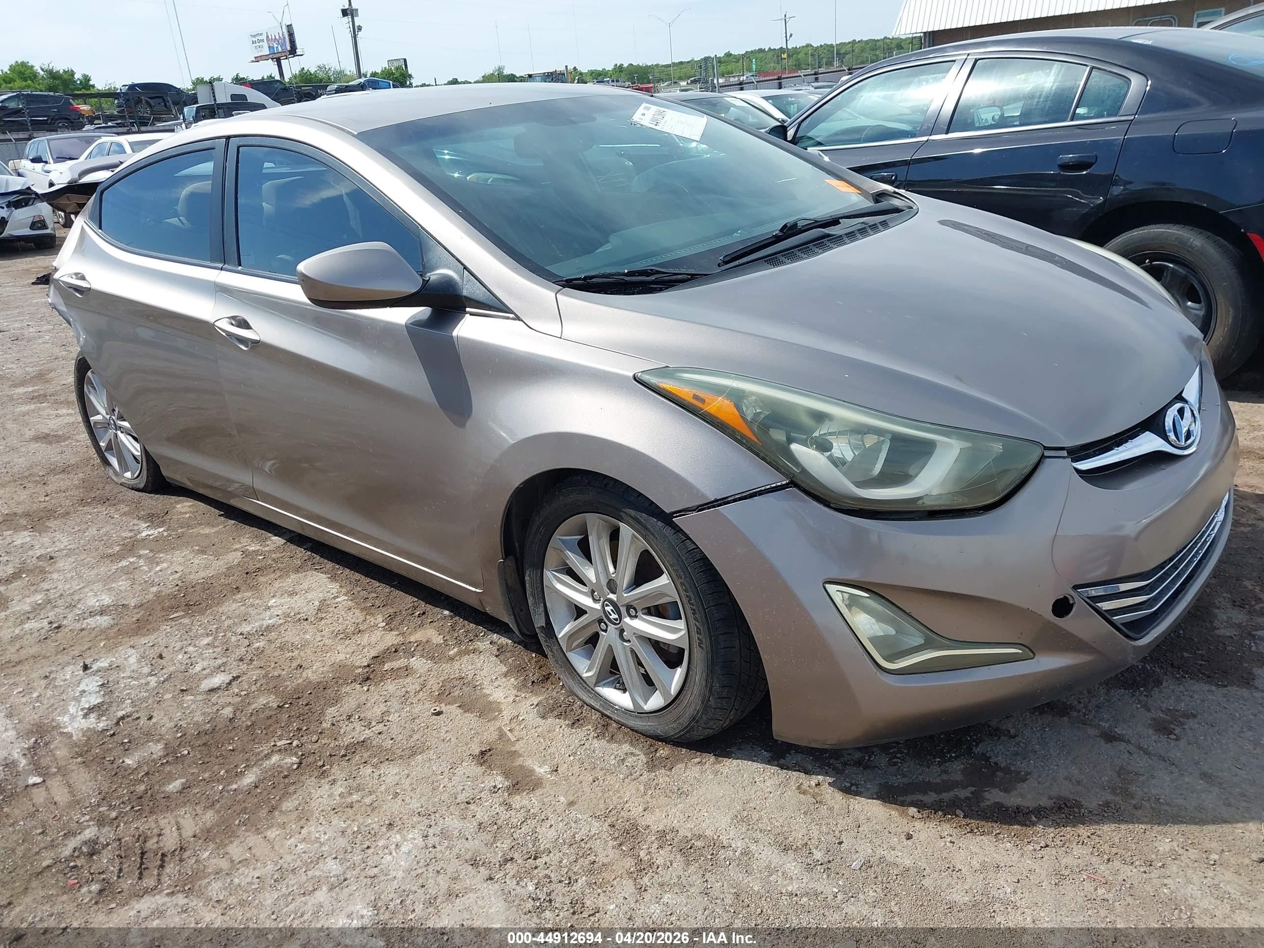 2015 Hyundai Elantra SE, VIN 5NPDH4AE5FH594821 — Rear end