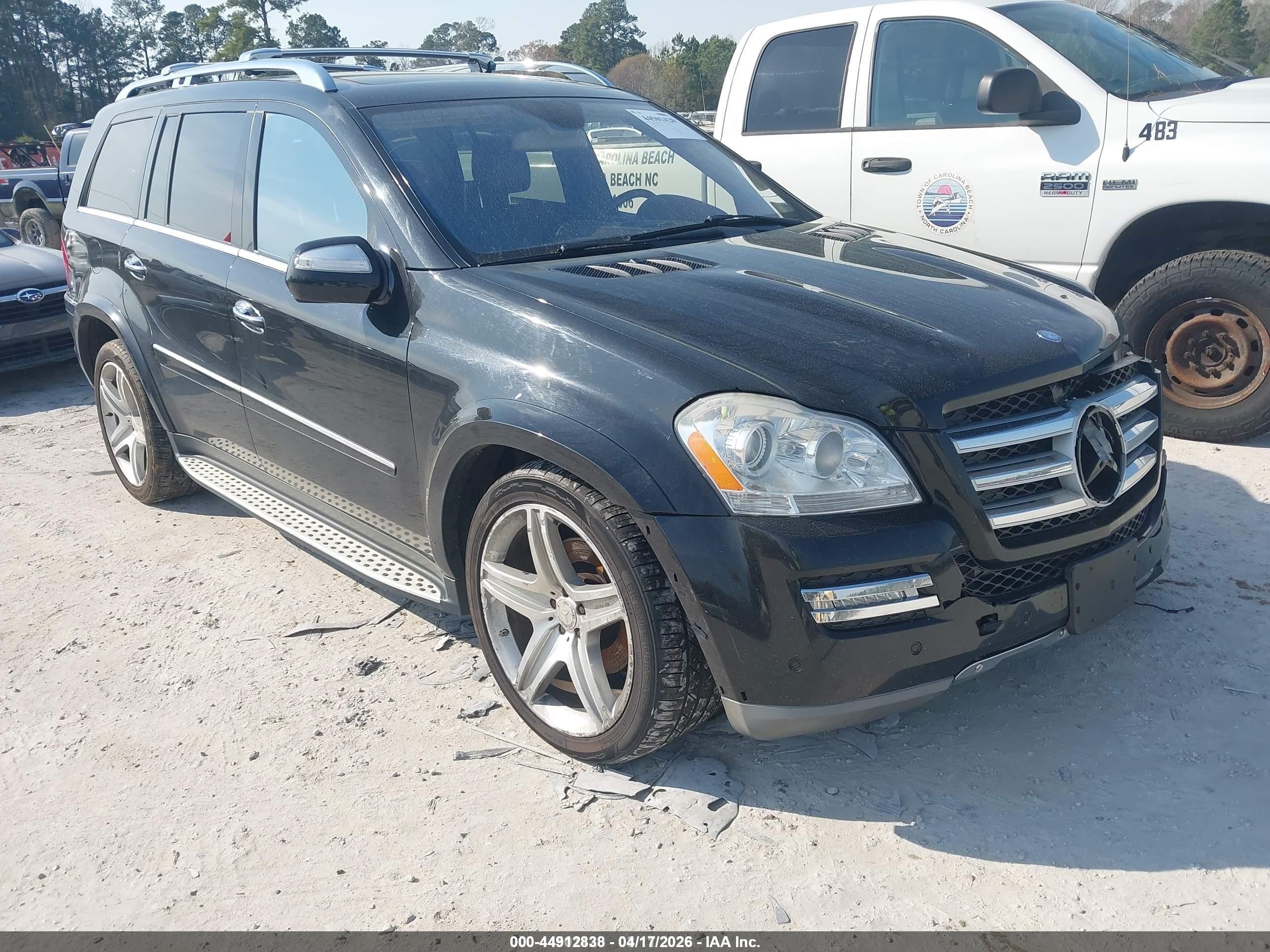 2010 Mercedes-Benz GL 550, VIN 4JGBF8GE5AA558344 — Undercarriage
