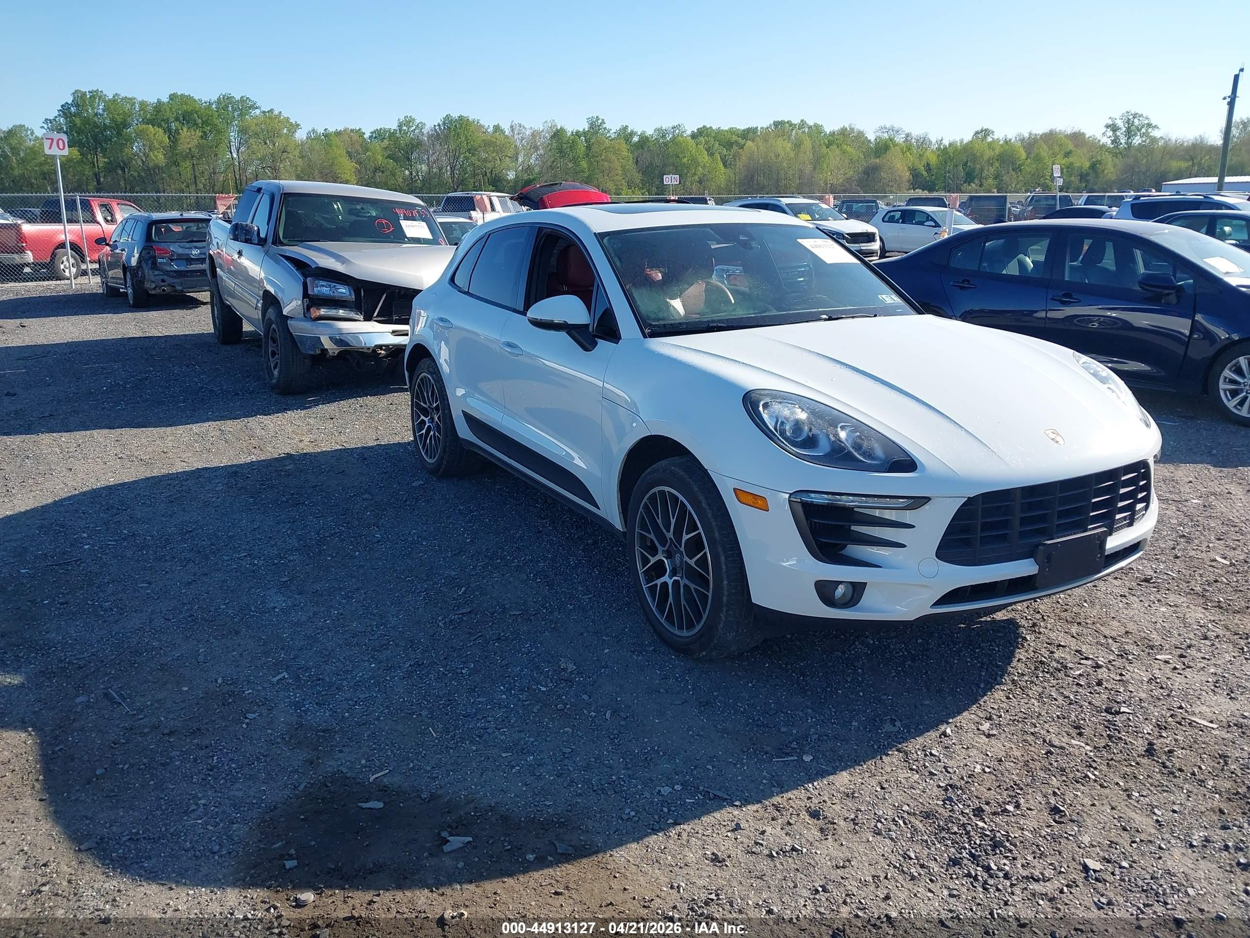 2017 Porsche Macan S, VIN WP1AB2A51HLB17938 — Side