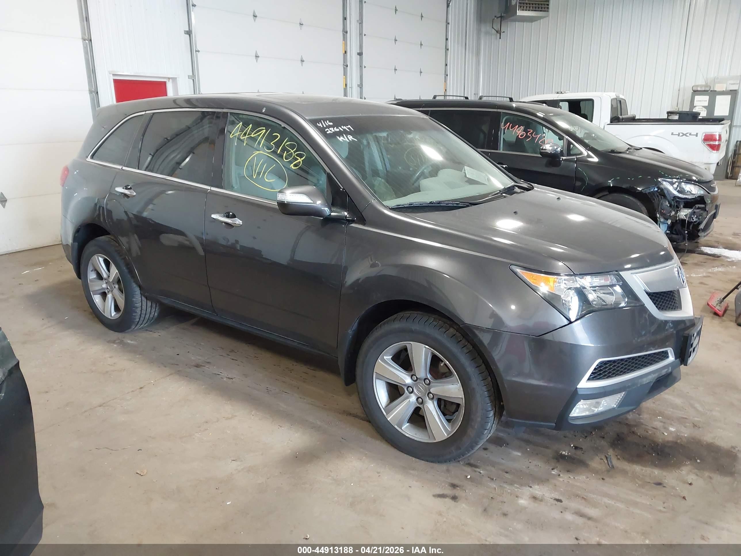2012 Acura MDX Technology, VIN 2HNYD2H4XCH507380 — Rear end