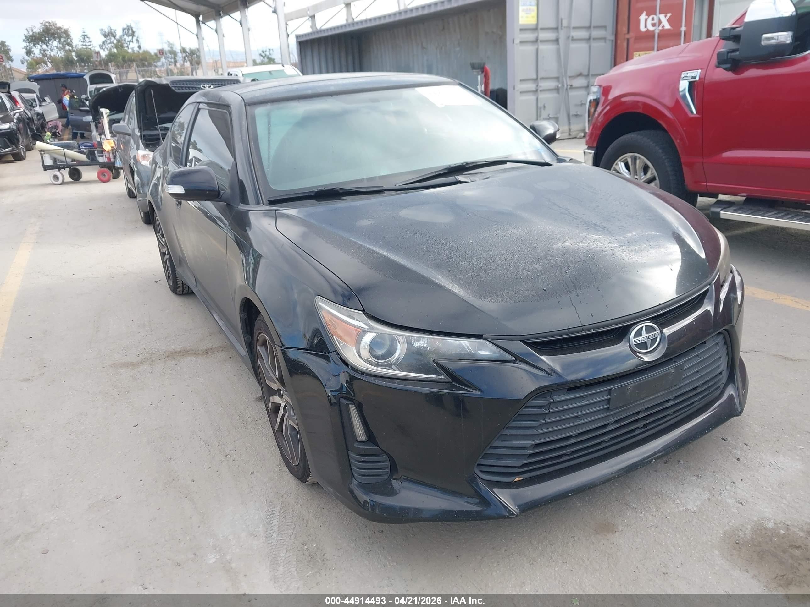 2015 Scion tC, VIN JTKJF5C78FJ008657 — Rear end