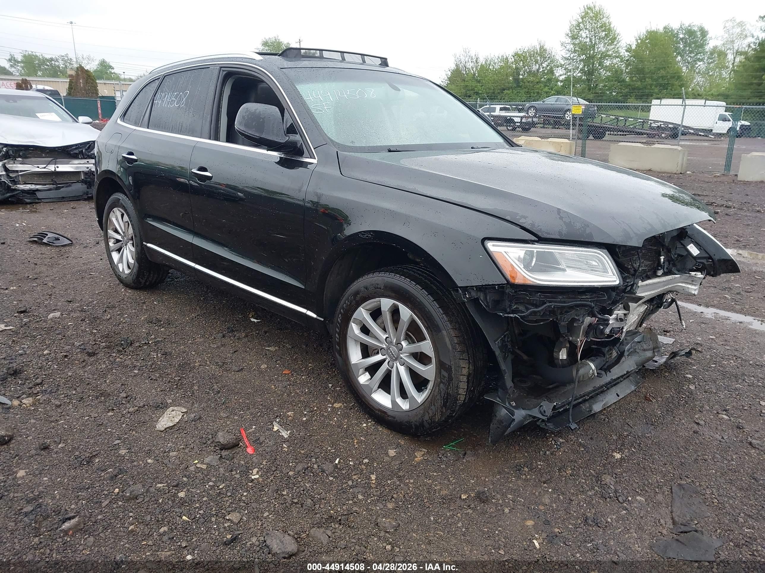 2016 Audi Q5 Premium Plus, VIN WA1L2AFP3GA029475 — Front end