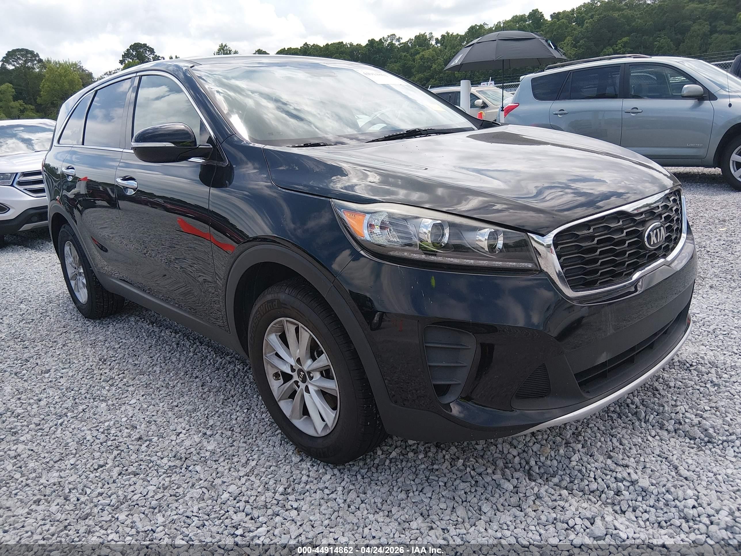 2019 Kia Sorento LX, VIN 5XYPG4A33KG521771 — Normal wear