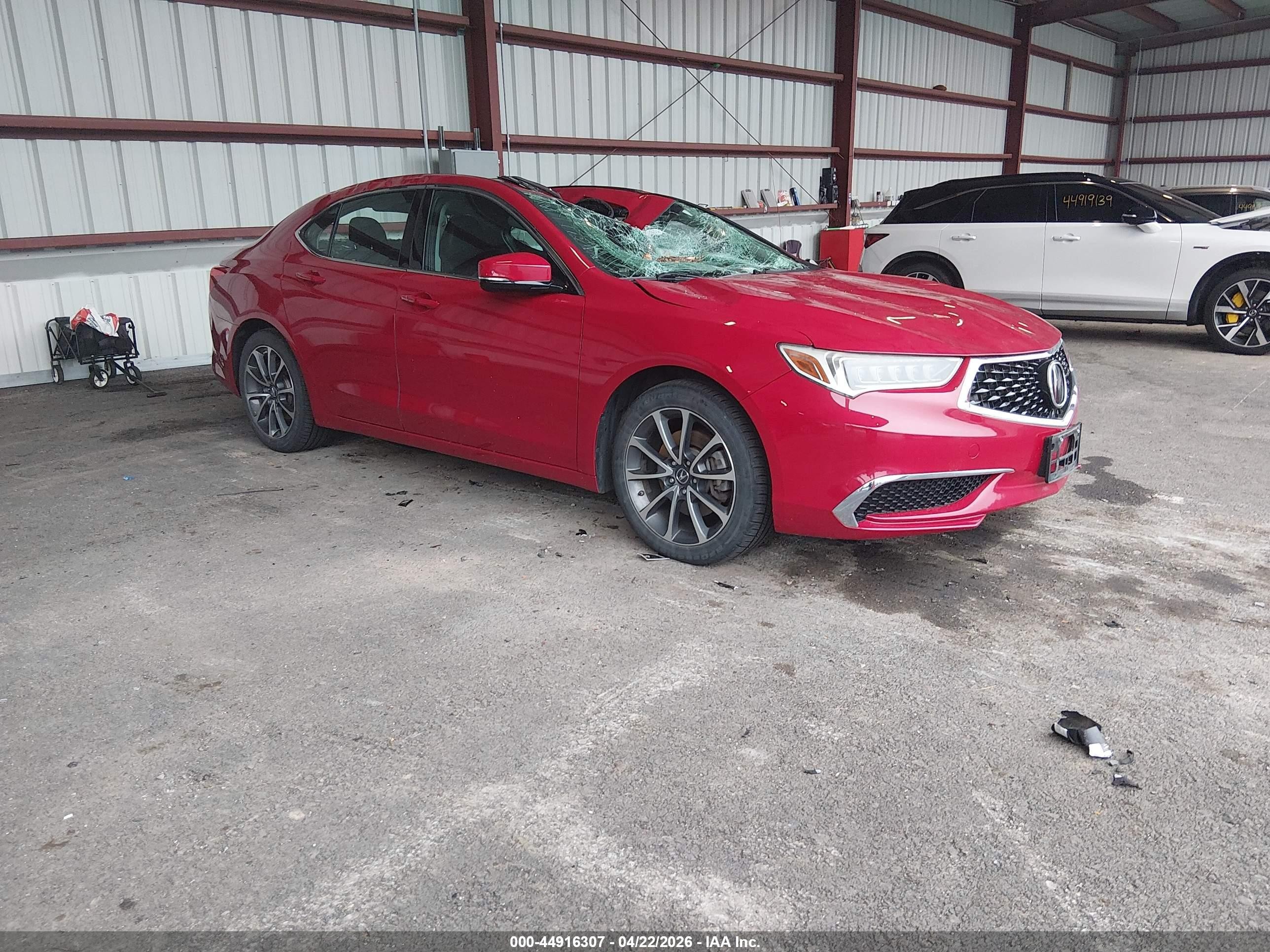 2019 Acura TLX, VIN 19UUB3F32KA002085 — Крыша