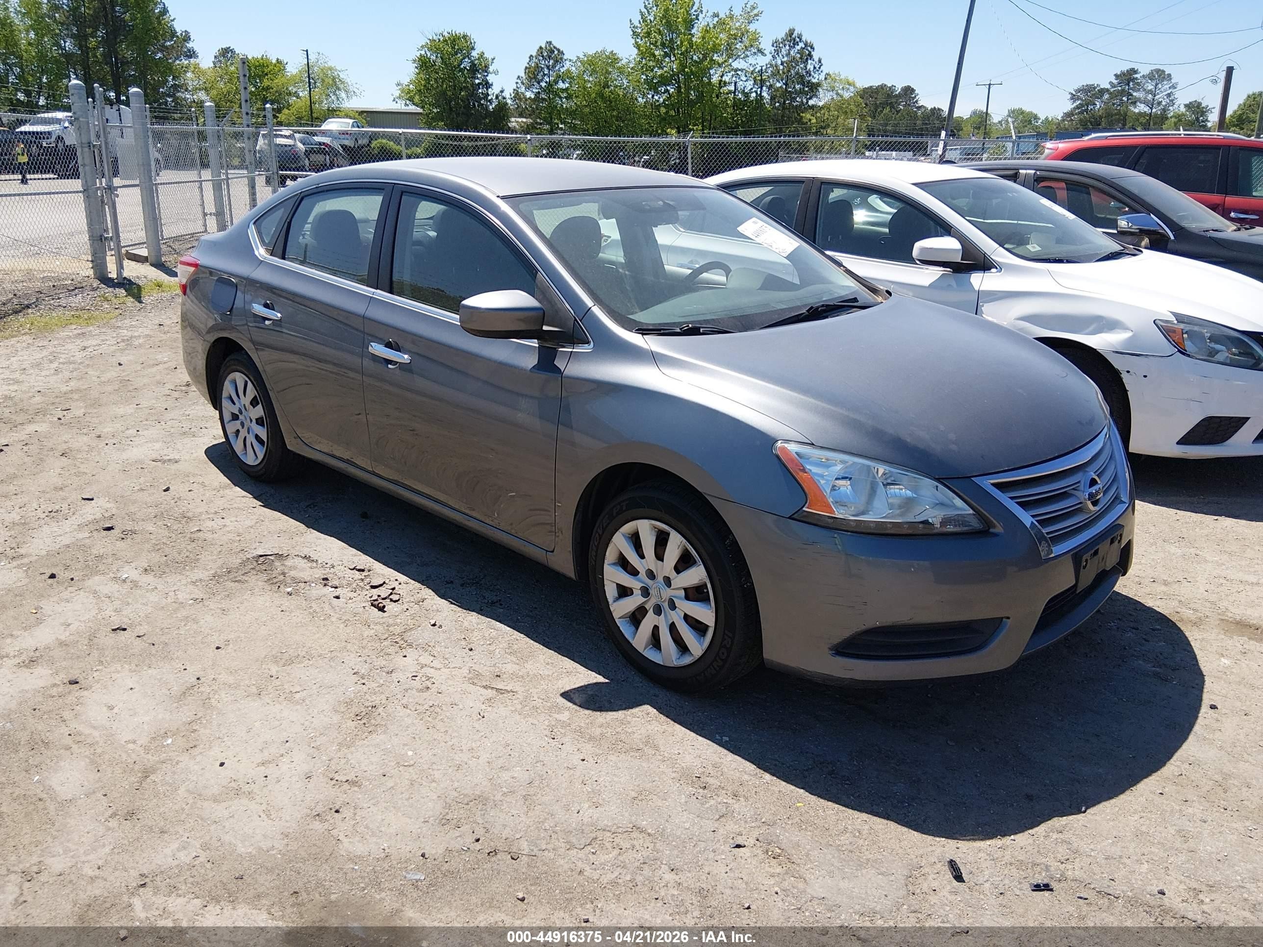2015 Nissan Sentra S, VIN 3N1AB7AP4FY343690 — Normal wear