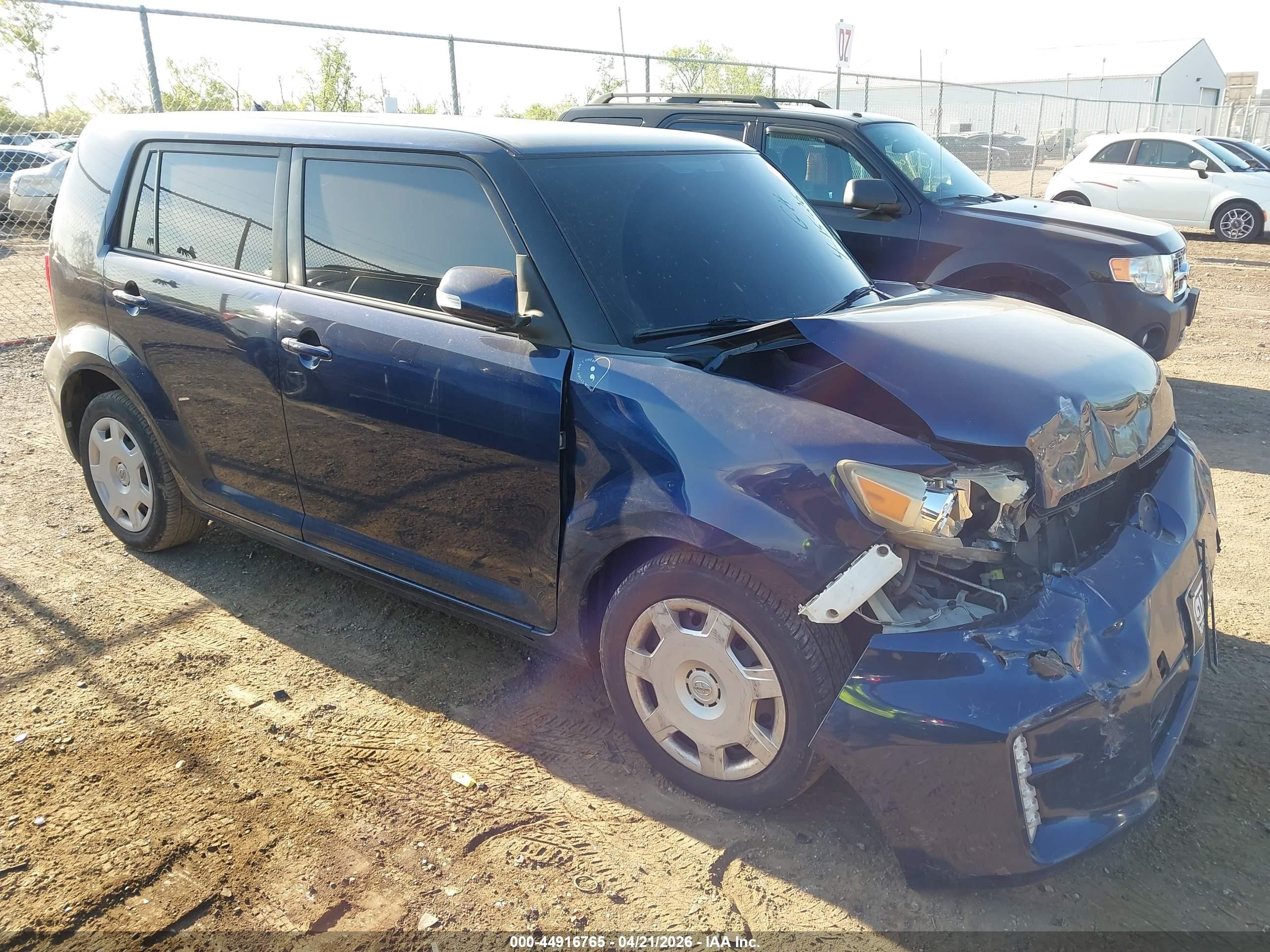 2014 Scion xB, VIN JTLZE4FE6EJ053150 — Front end