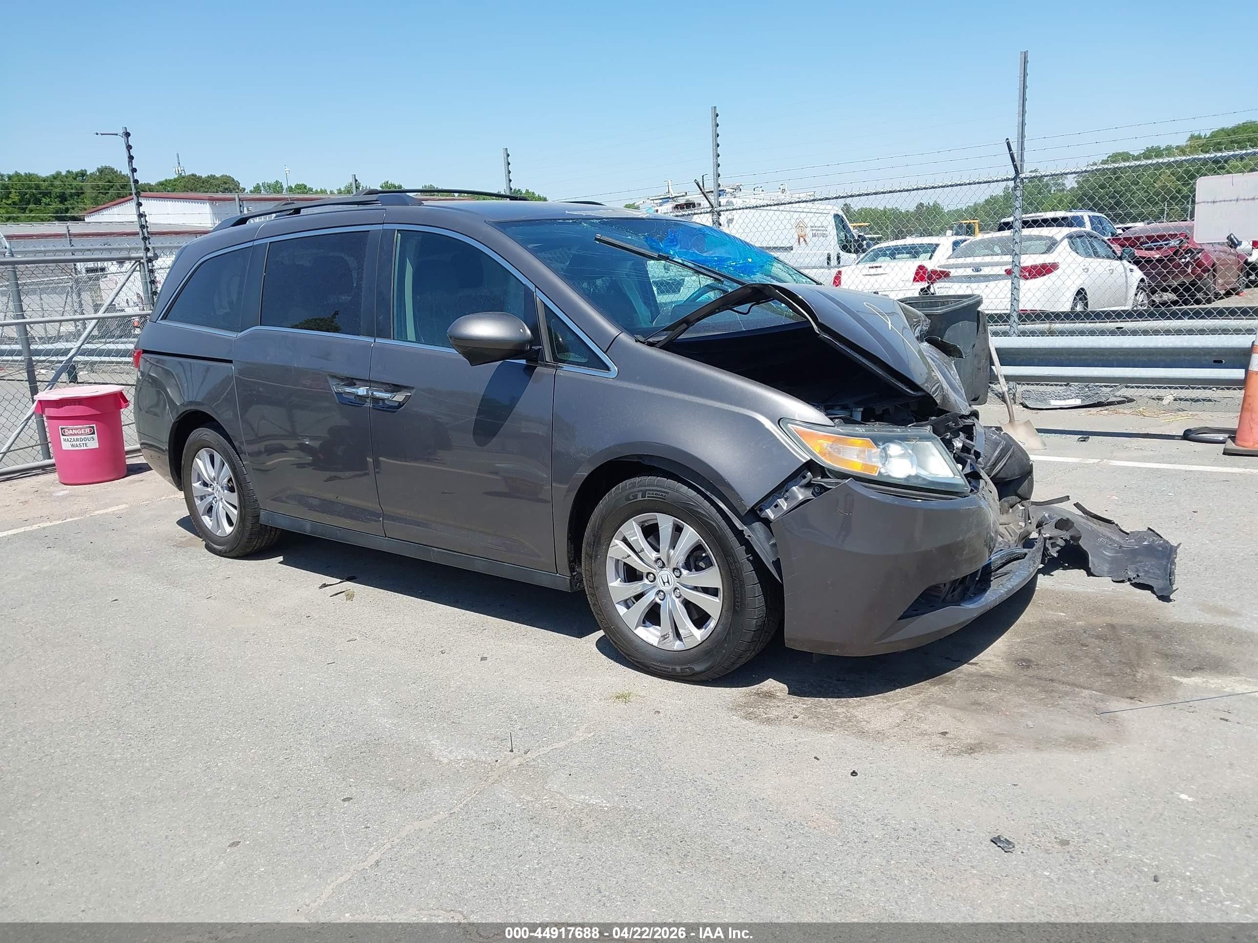 2015 Honda Odyssey EX, VIN 5FNRL5H49FB118190 — Front end
