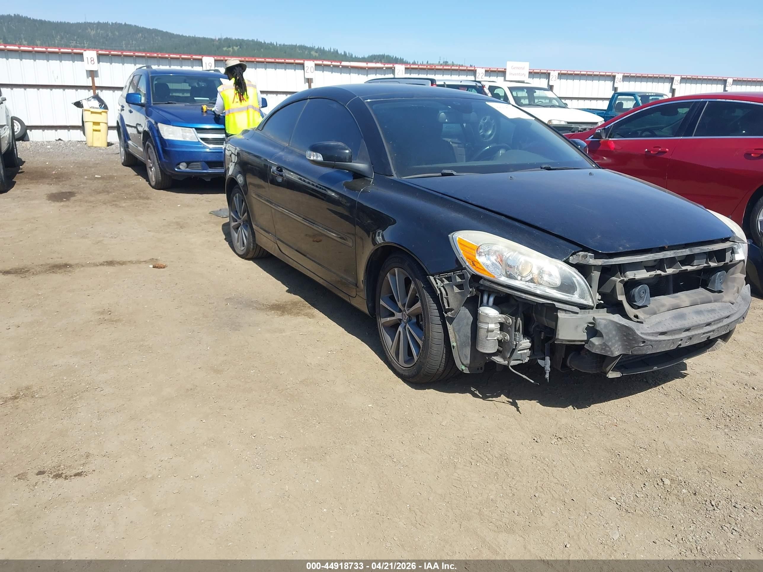 2012 Volvo C70 T5, VIN YV1672MC5CJ130922 — Front end