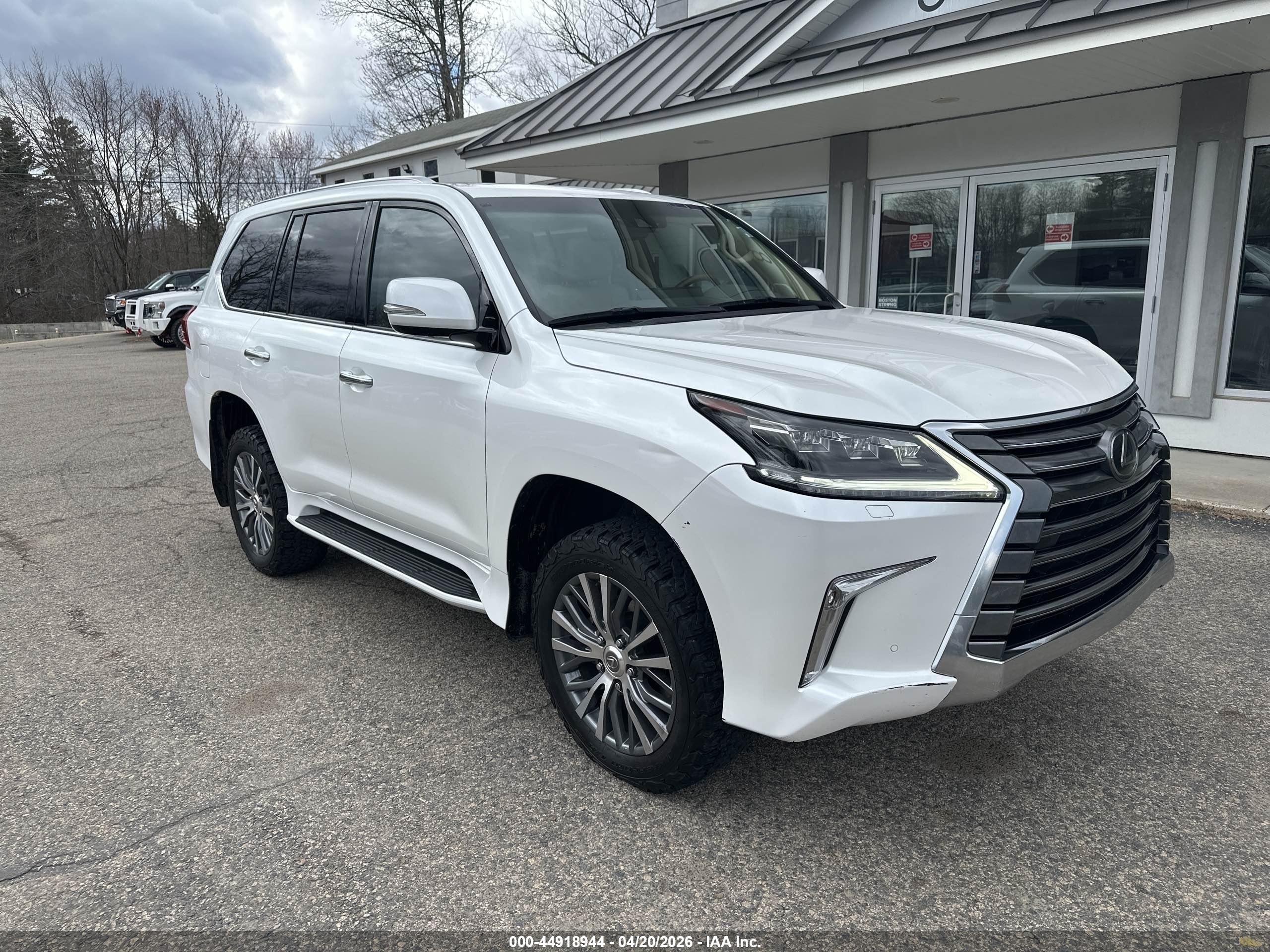 2019 Lexus LX 570, VIN JTJHY7AX2K4285356 — Обычный износ