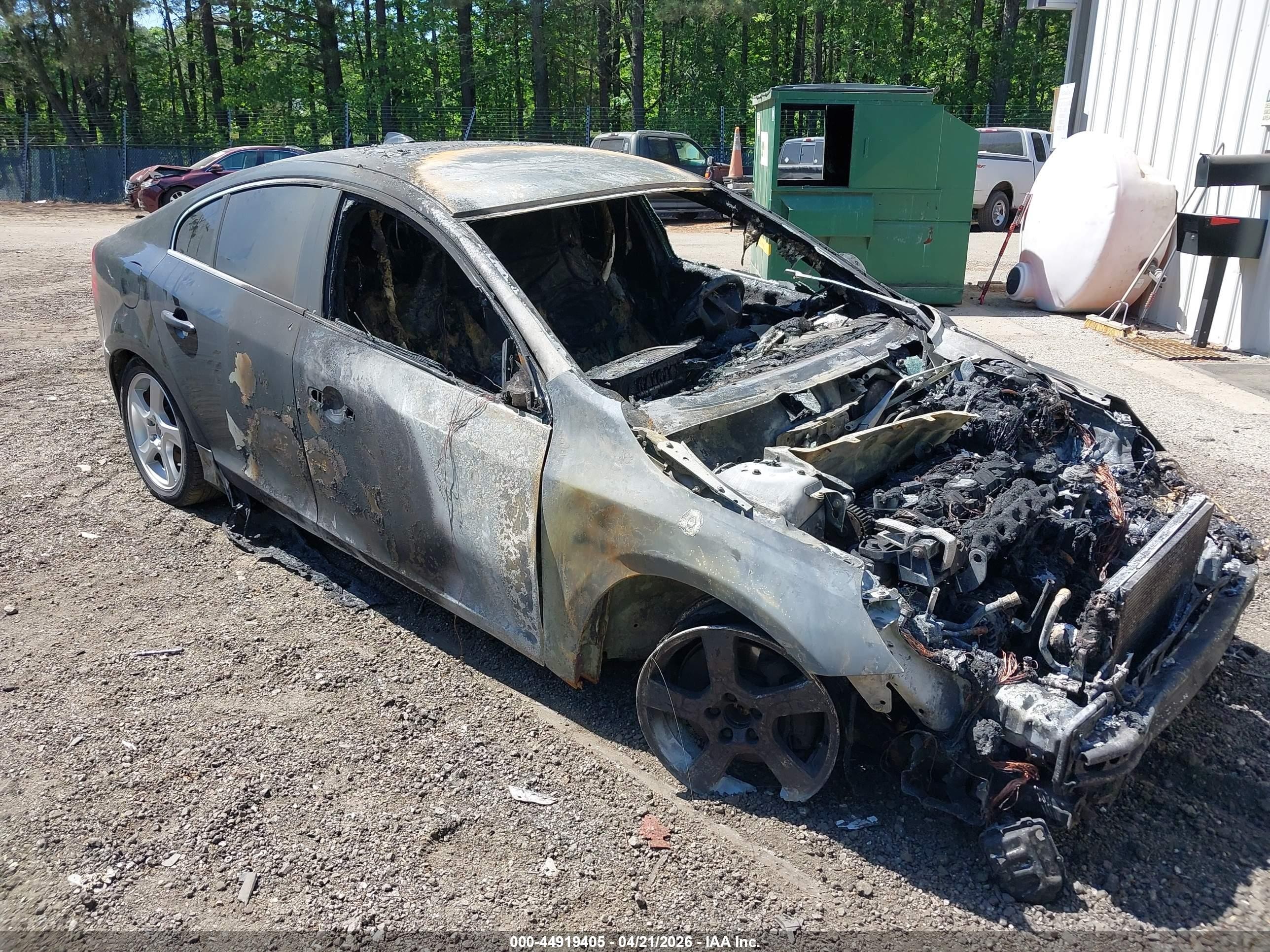 2012 Volvo S60 T5, VIN YV1622FS1C2021919 — Engine fire