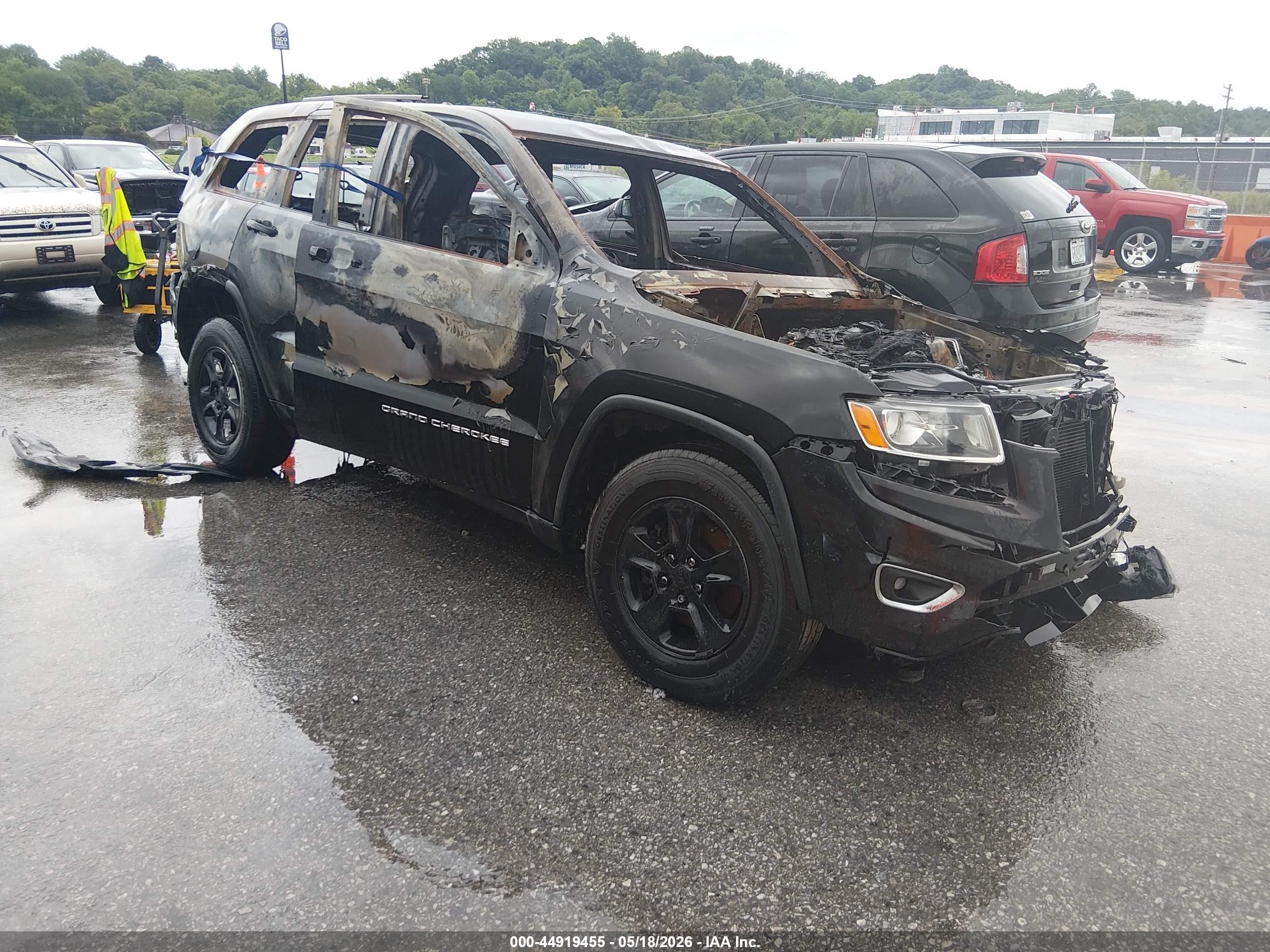 2016 Jeep Grand Cherokee Laredo, VIN 1C4RJFAG0GC342141 — All over