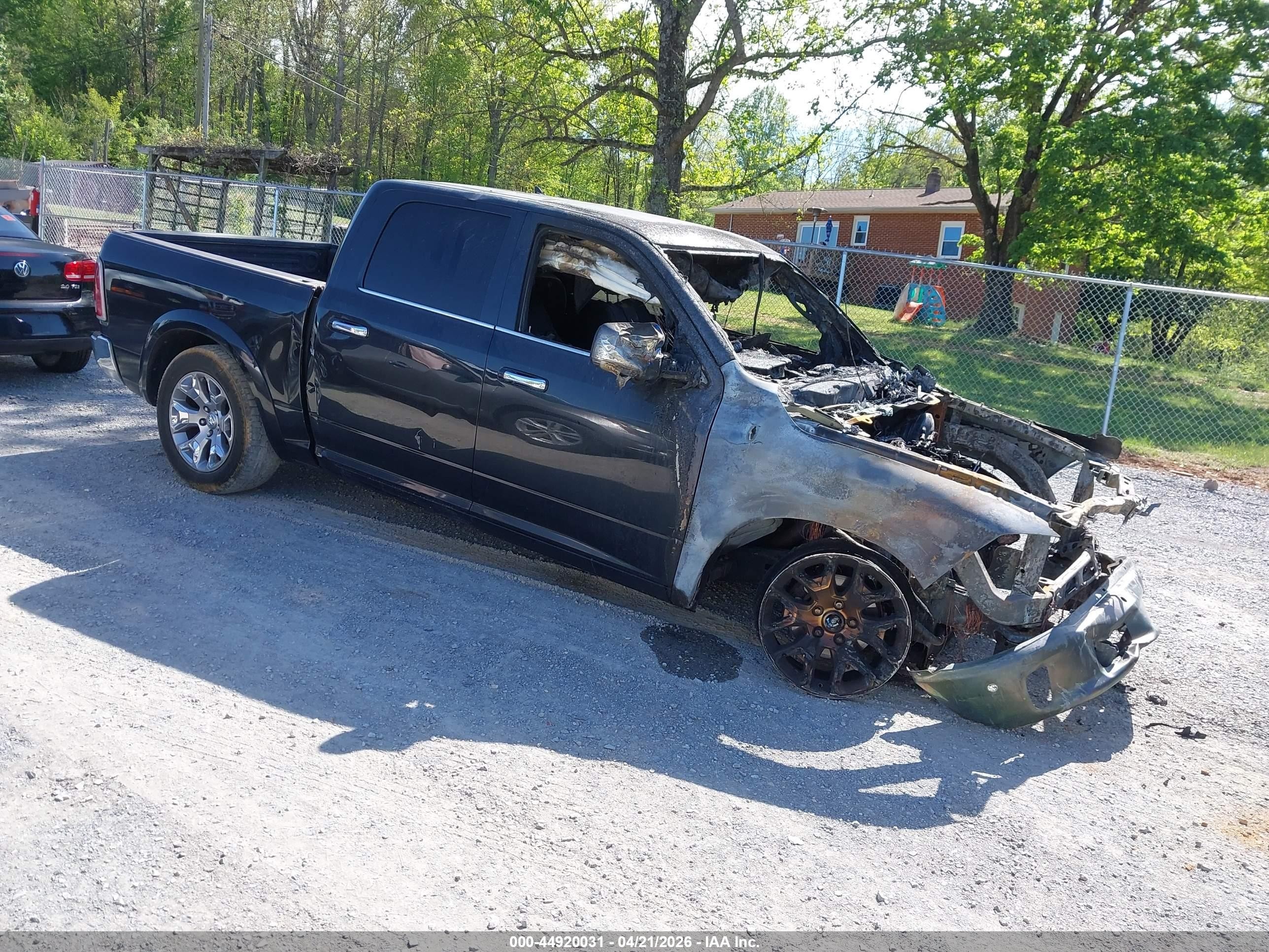 2016 Ram 1500 Longhorn Limited, VIN 1C6RR7PM6GS324719 — Interior fire