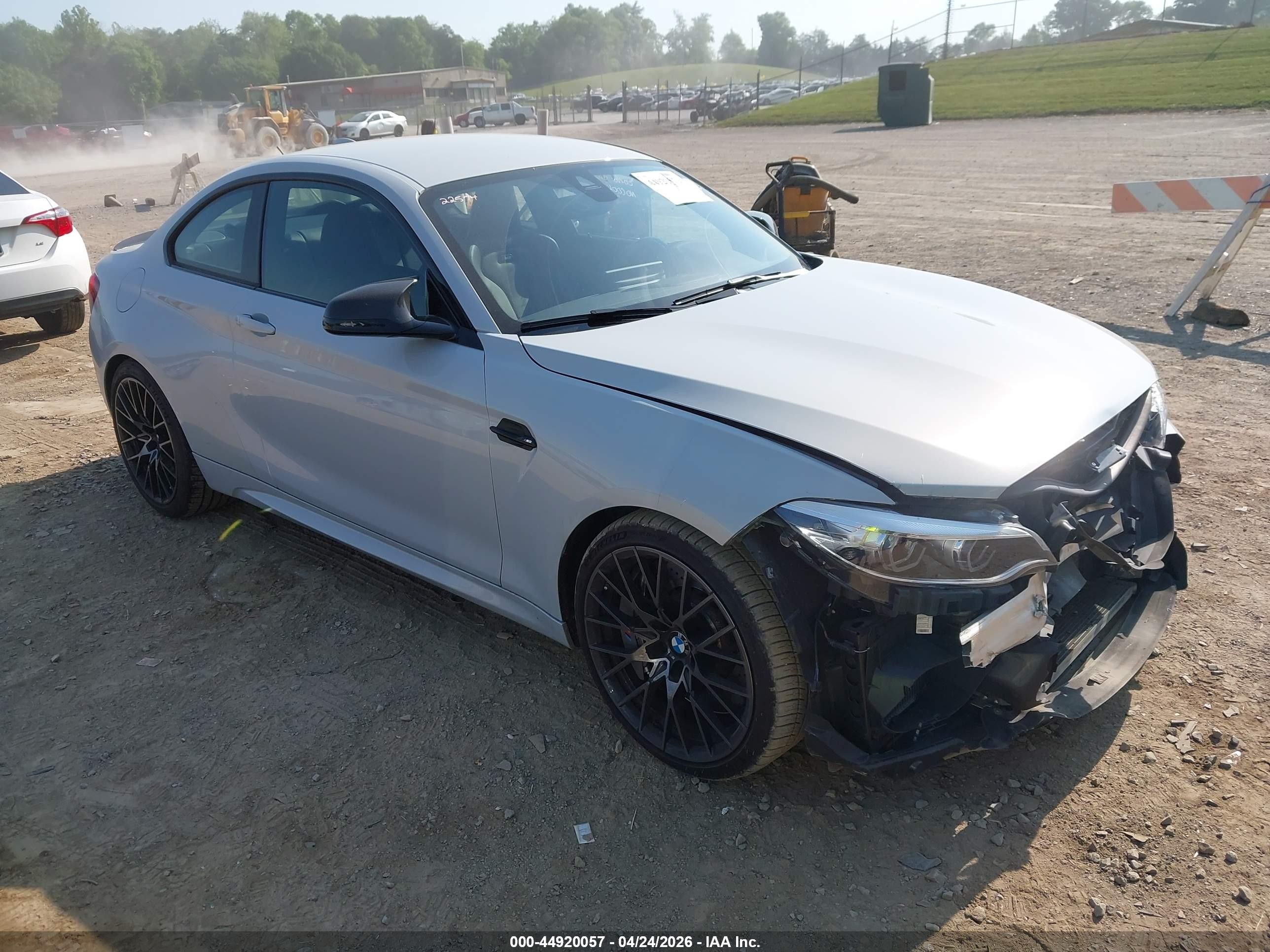 2020 BMW M2 Competition, VIN WBS2U7C04L7E52624 — Перед