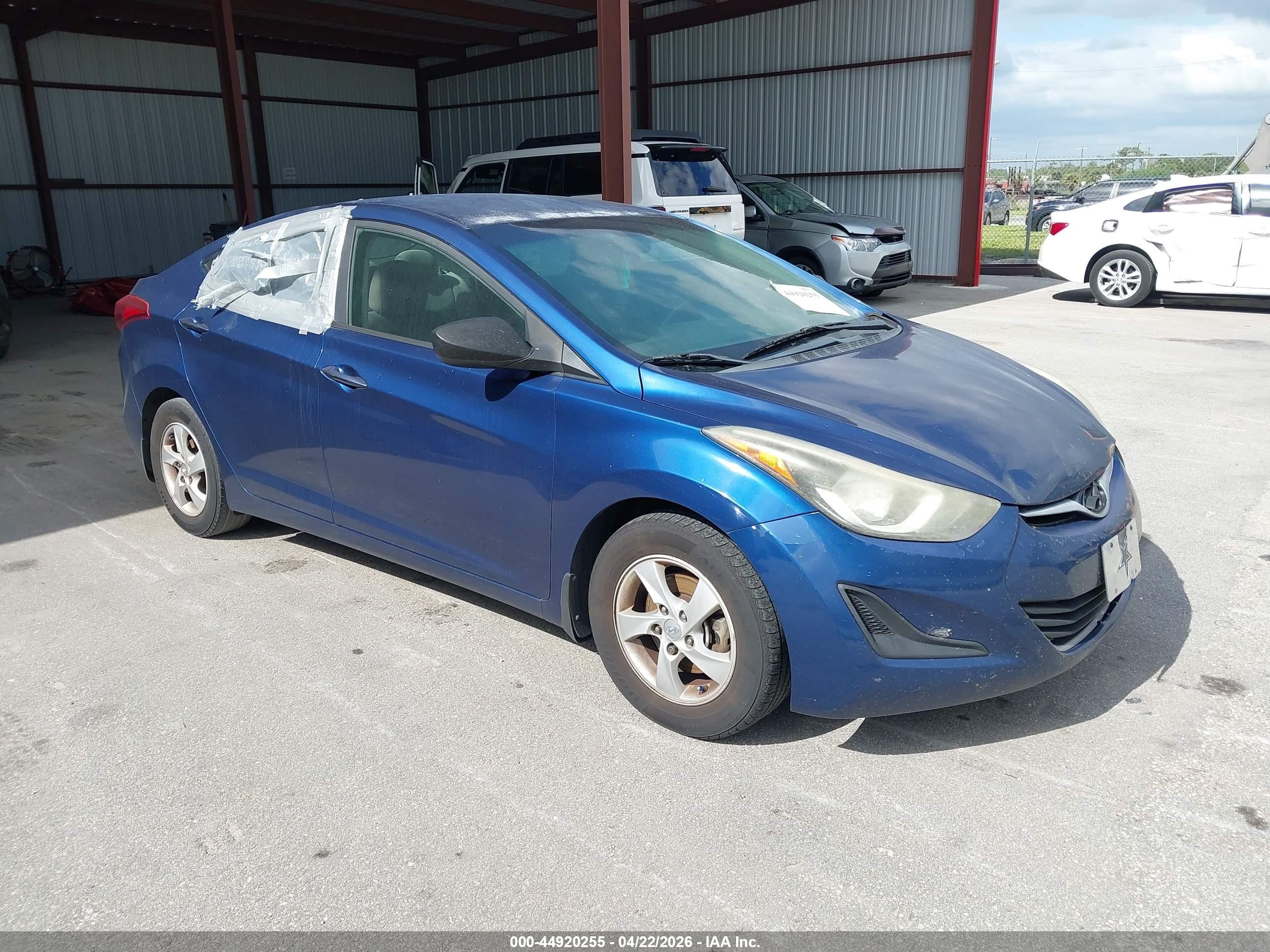 2015 Hyundai Elantra SE, VIN 5NPDH4AE5FH604313 — Front end