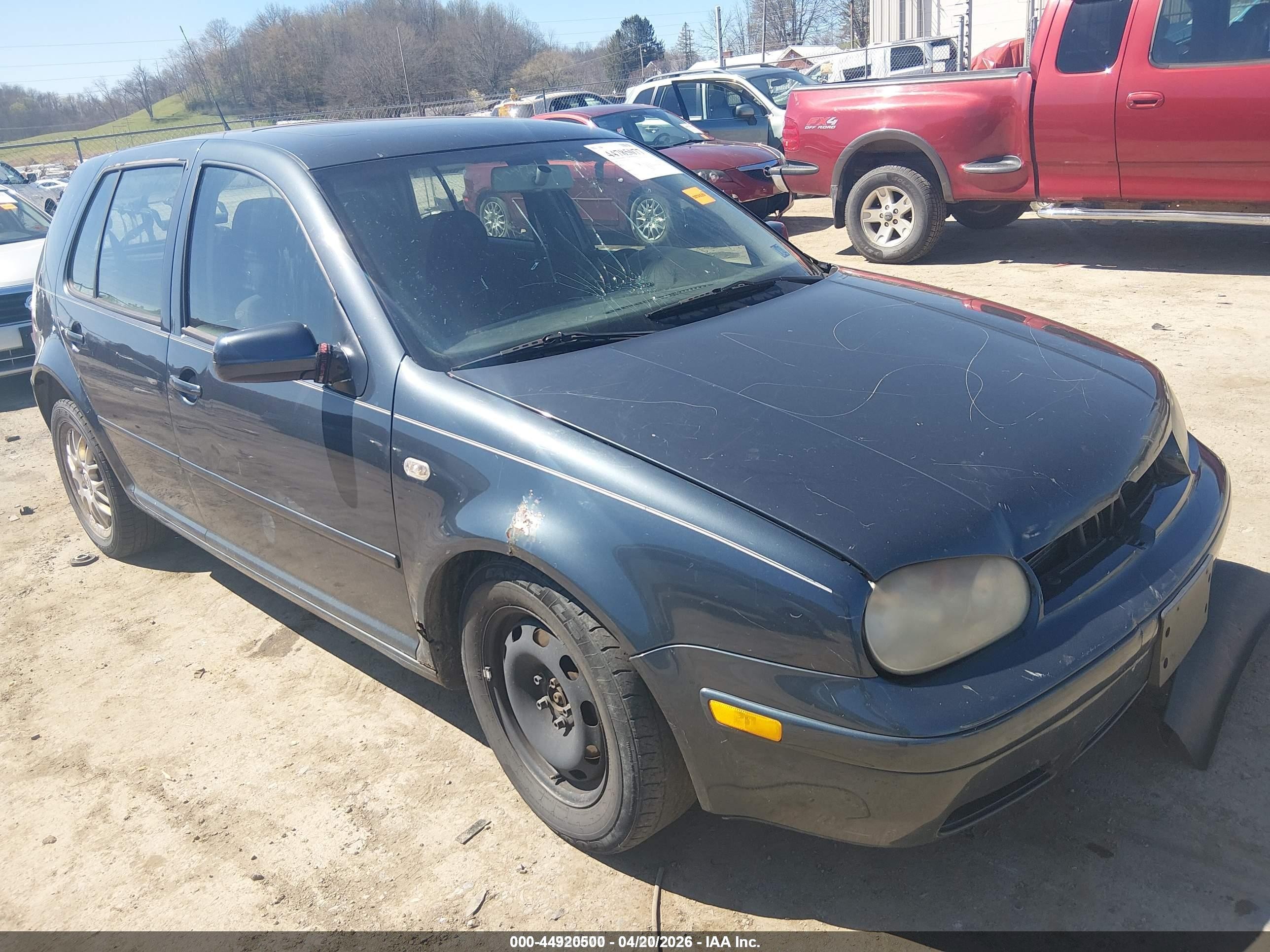 2005 Volkswagen Golf GLS, VIN 9BWGR61J354029948 — Front end