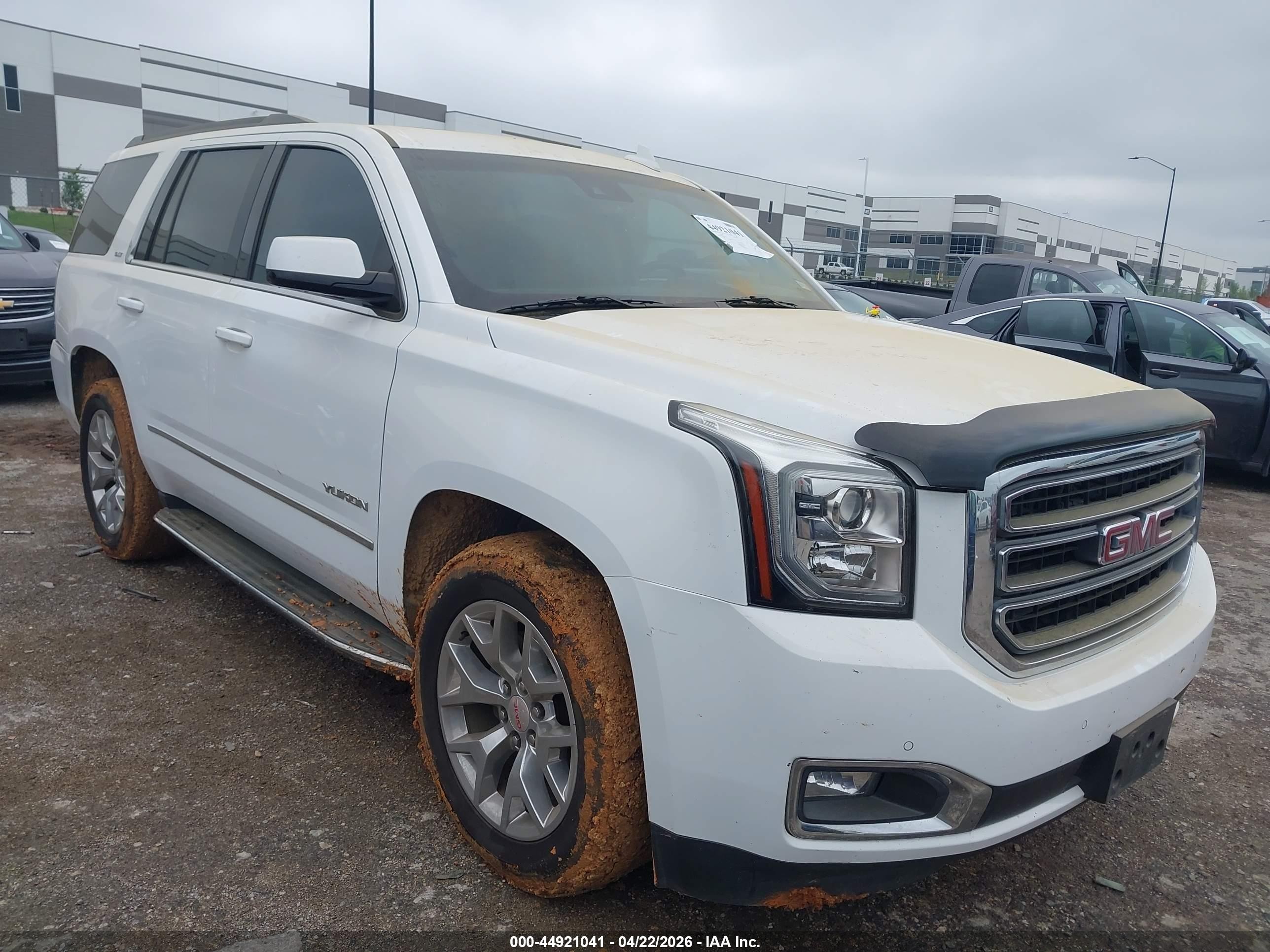 2017 GMC Yukon SLT, VIN 1GKS1BKC4HR346735 — Rear end