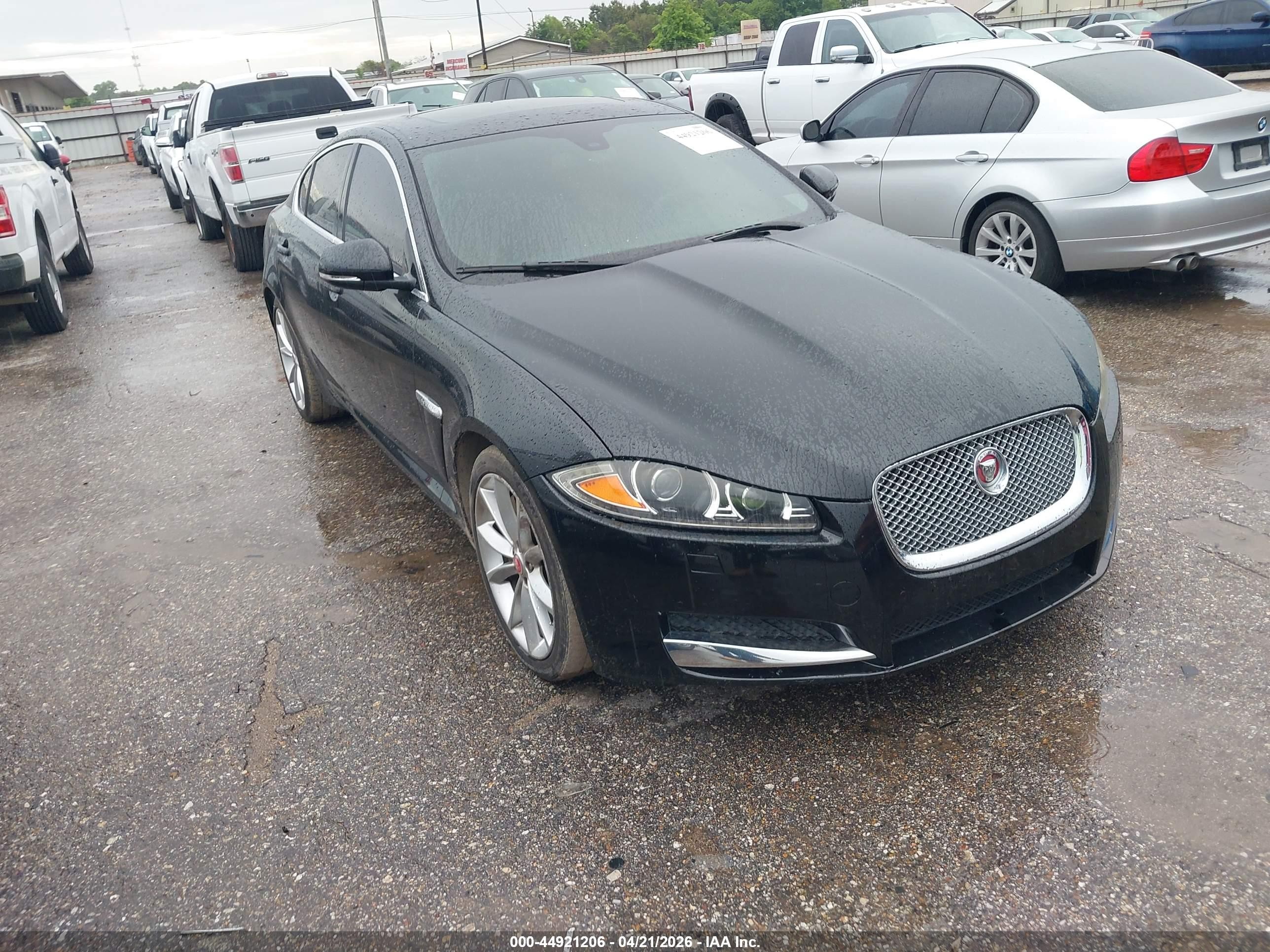 2015 Jaguar XF Portfolio, VIN SAJWJ0FF2F8U56922 — Not stated