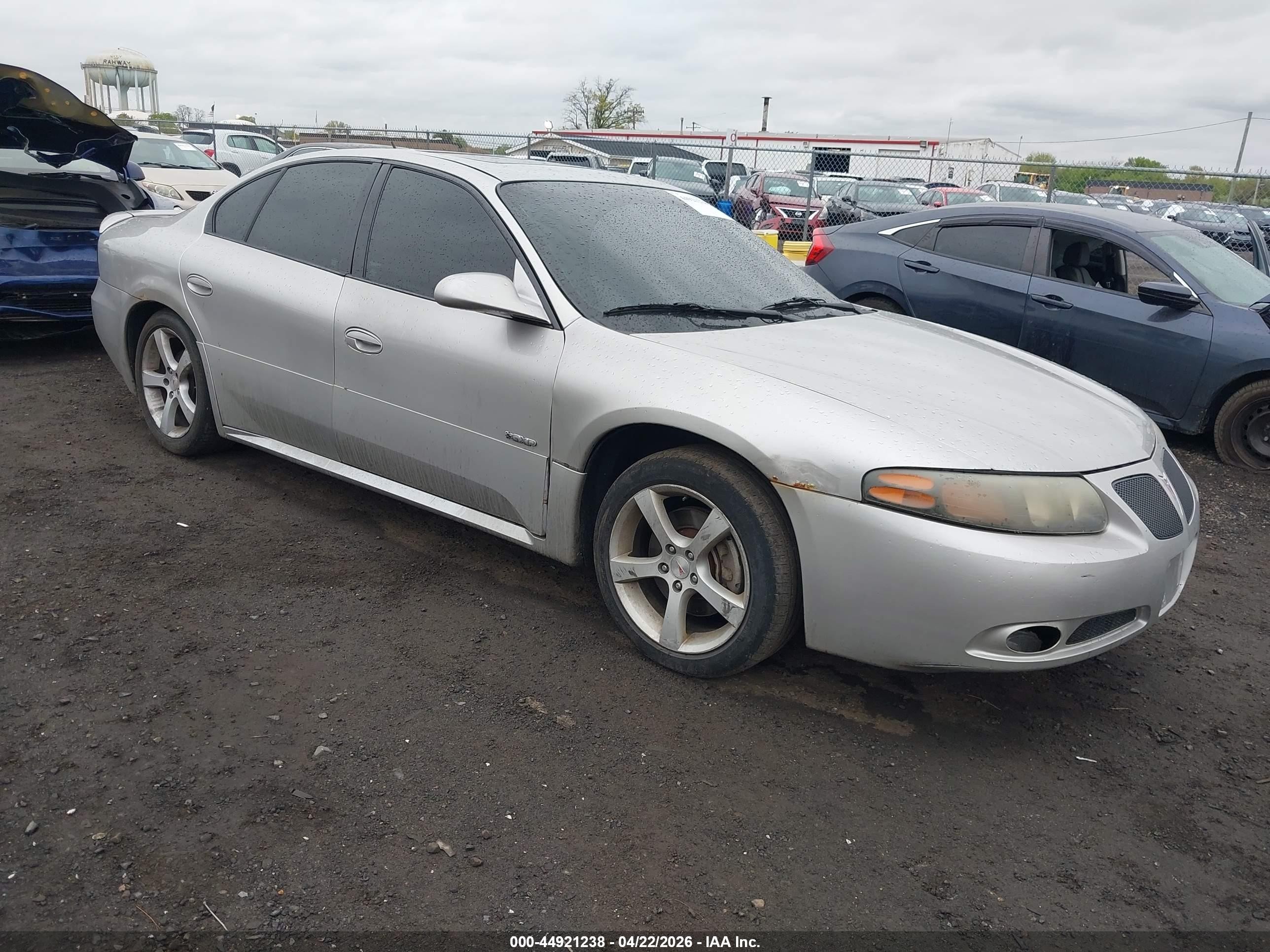 2005 Pontiac Bonneville GXP, VIN 1G2HZ54Y15U155148 — Normal wear