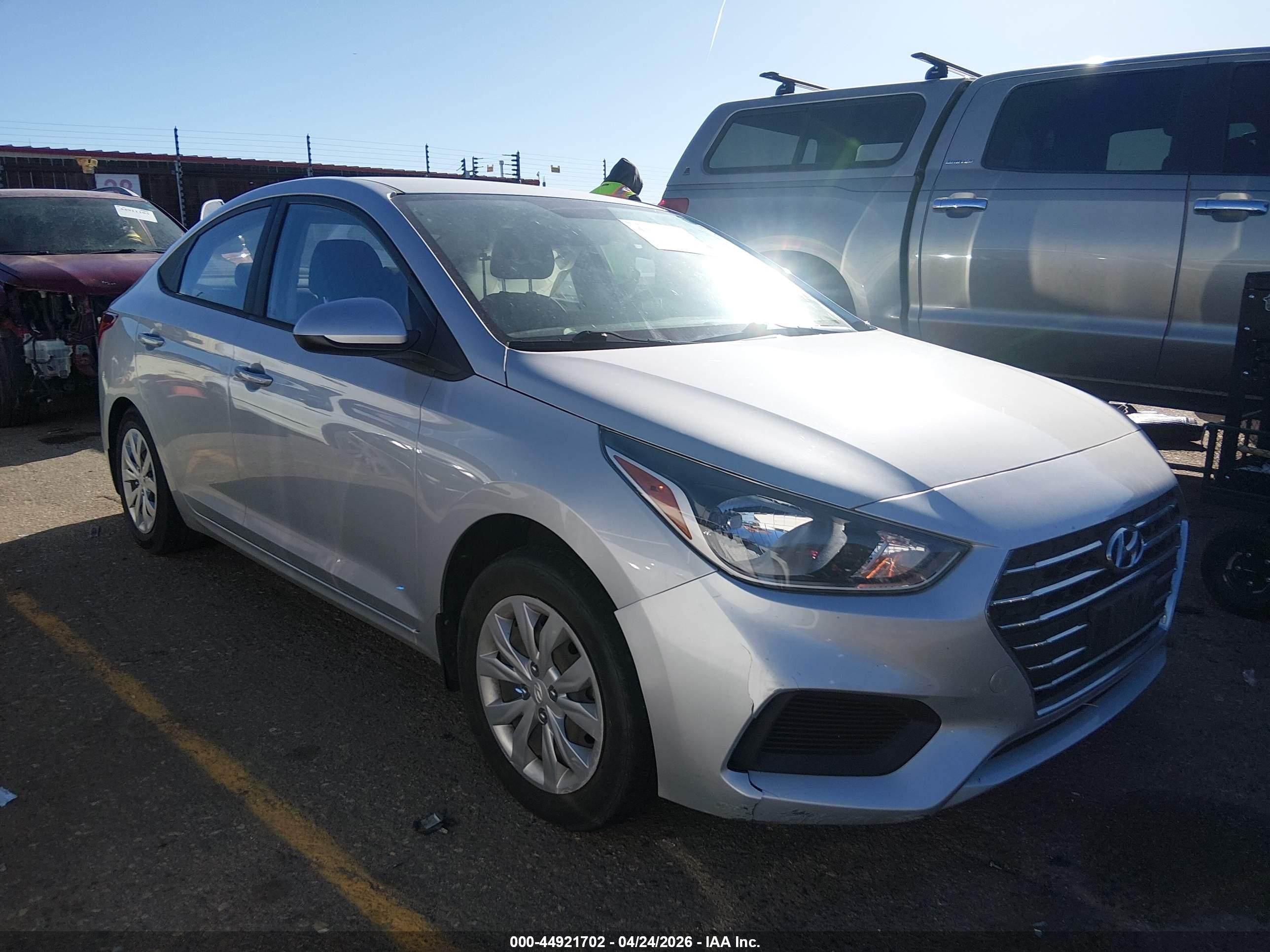 2020 Hyundai Accent SE, VIN 3KPC24A67LE127146 — Rear end