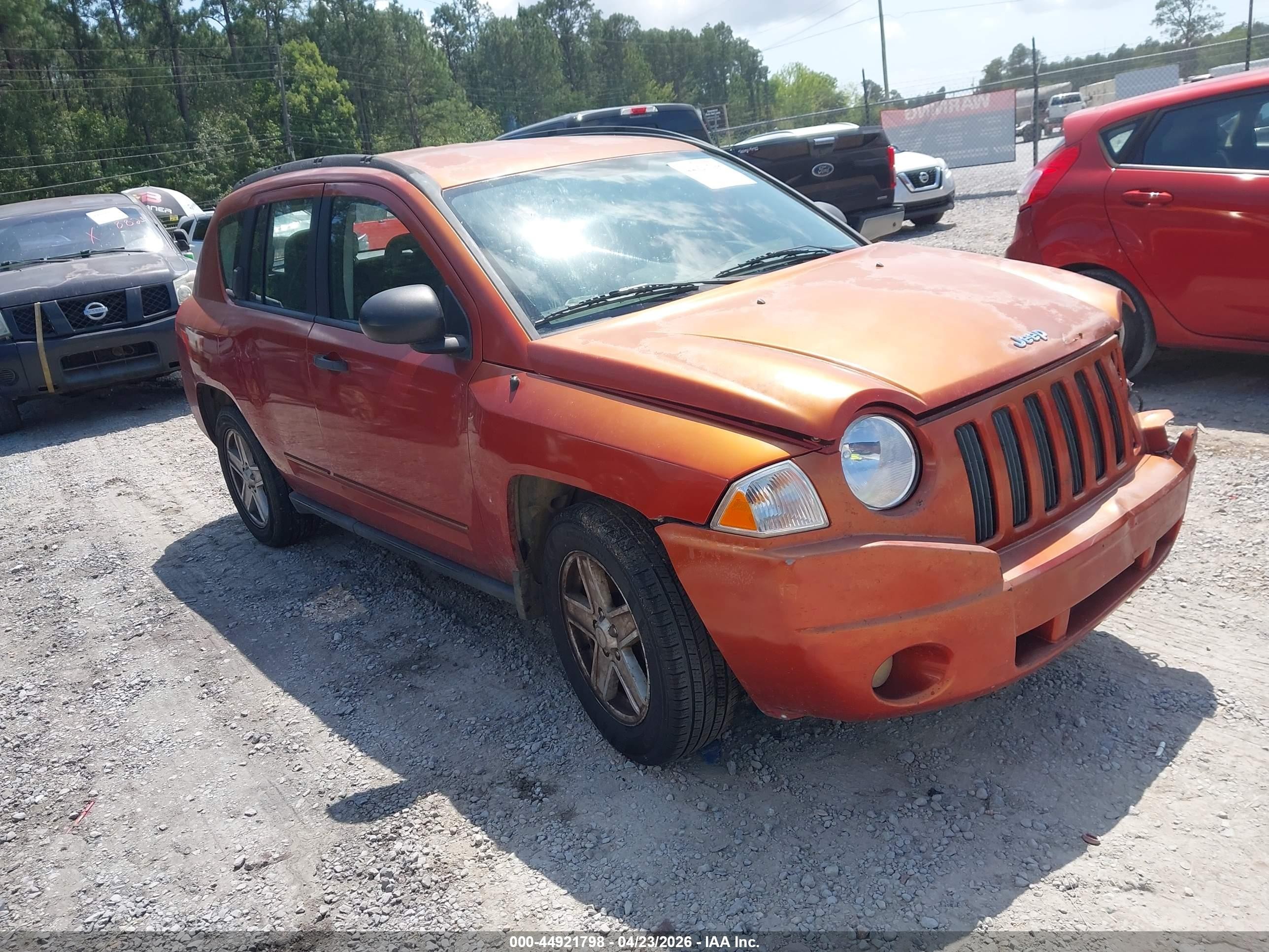 2009 Jeep Compass Sport, VIN 1J4FT47B69D134074 — Front end