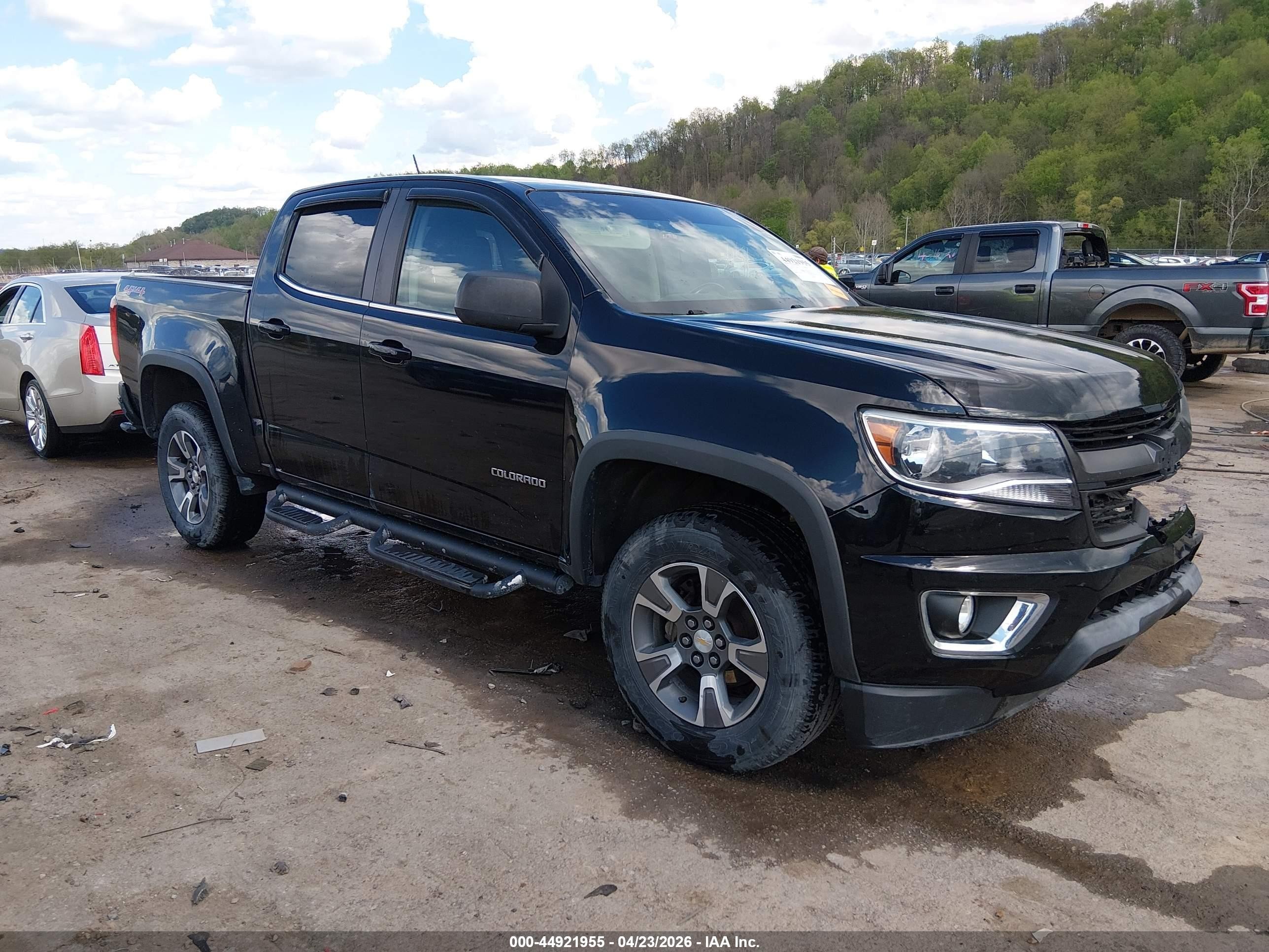 2016 Chevrolet Colorado 4WD LT, VIN 1GCGTCE31G1130416 — Front end