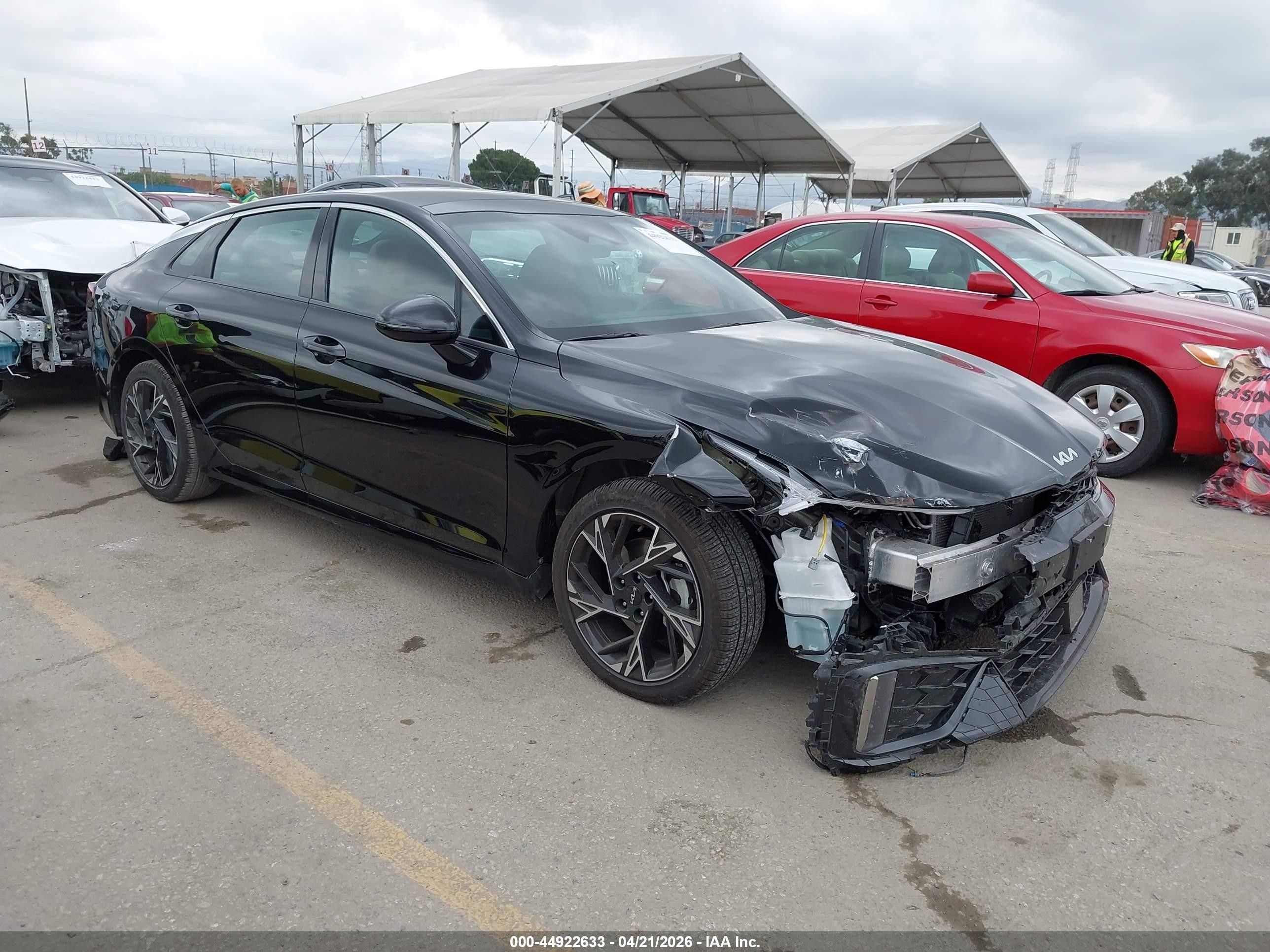 2025 Kia K5 GT-Line, VIN KNAG64J70S5375244 — Front end
