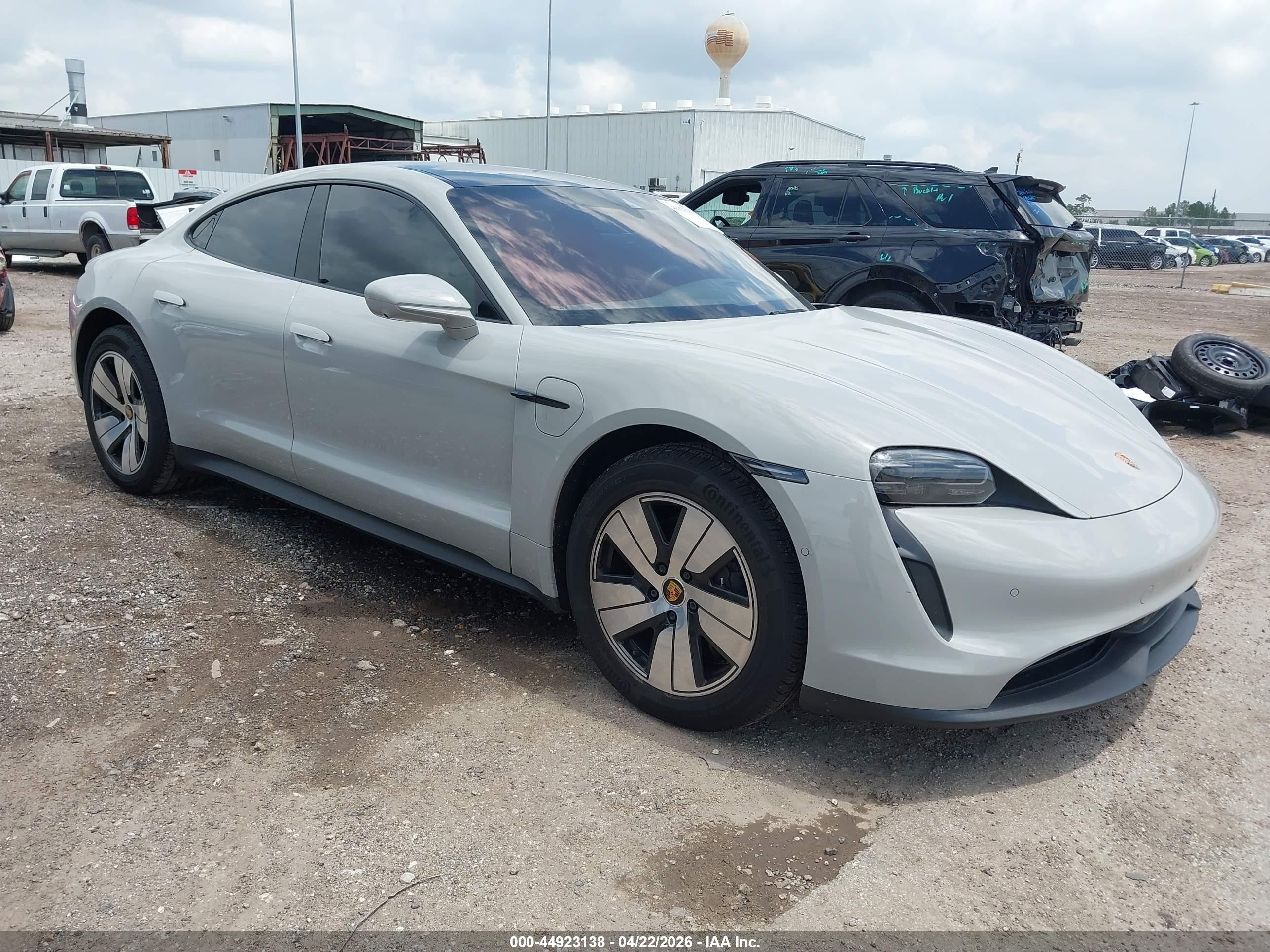 2022 Porsche Taycan, VIN WP0AA2Y11NSA16037 — Not stated
