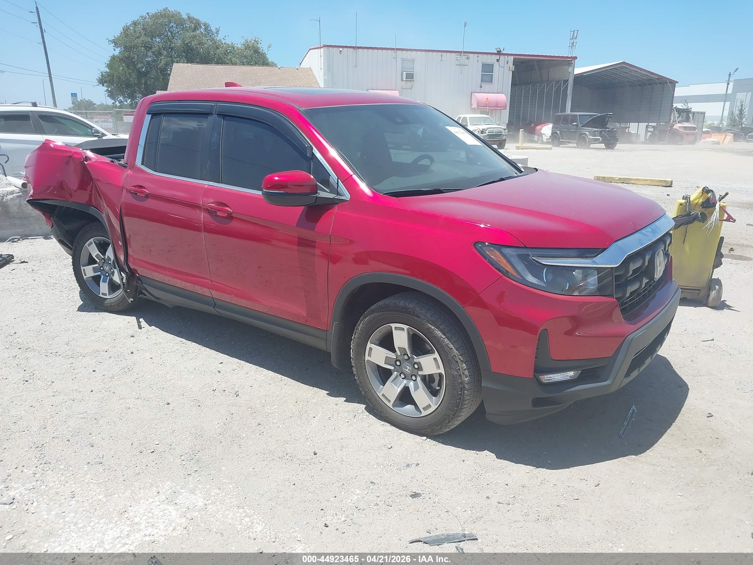 2025 Honda Ridgeline RTL, VIN 5FPYK3F59SB013326 — Rear end