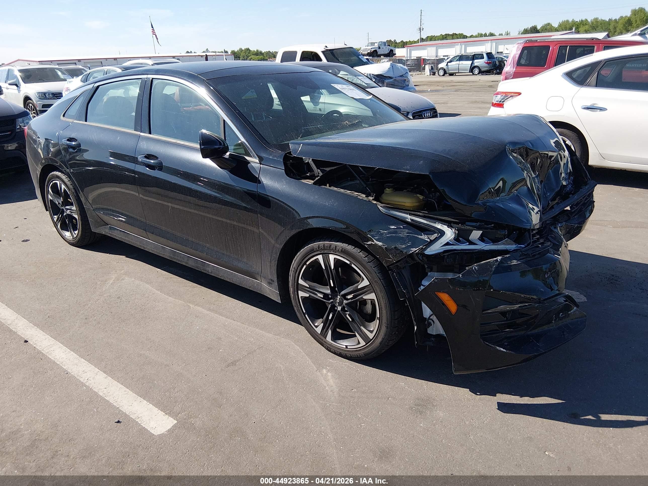2023 Kia K5 GT-Line, VIN 5XXG64J21PG165942 — Front end