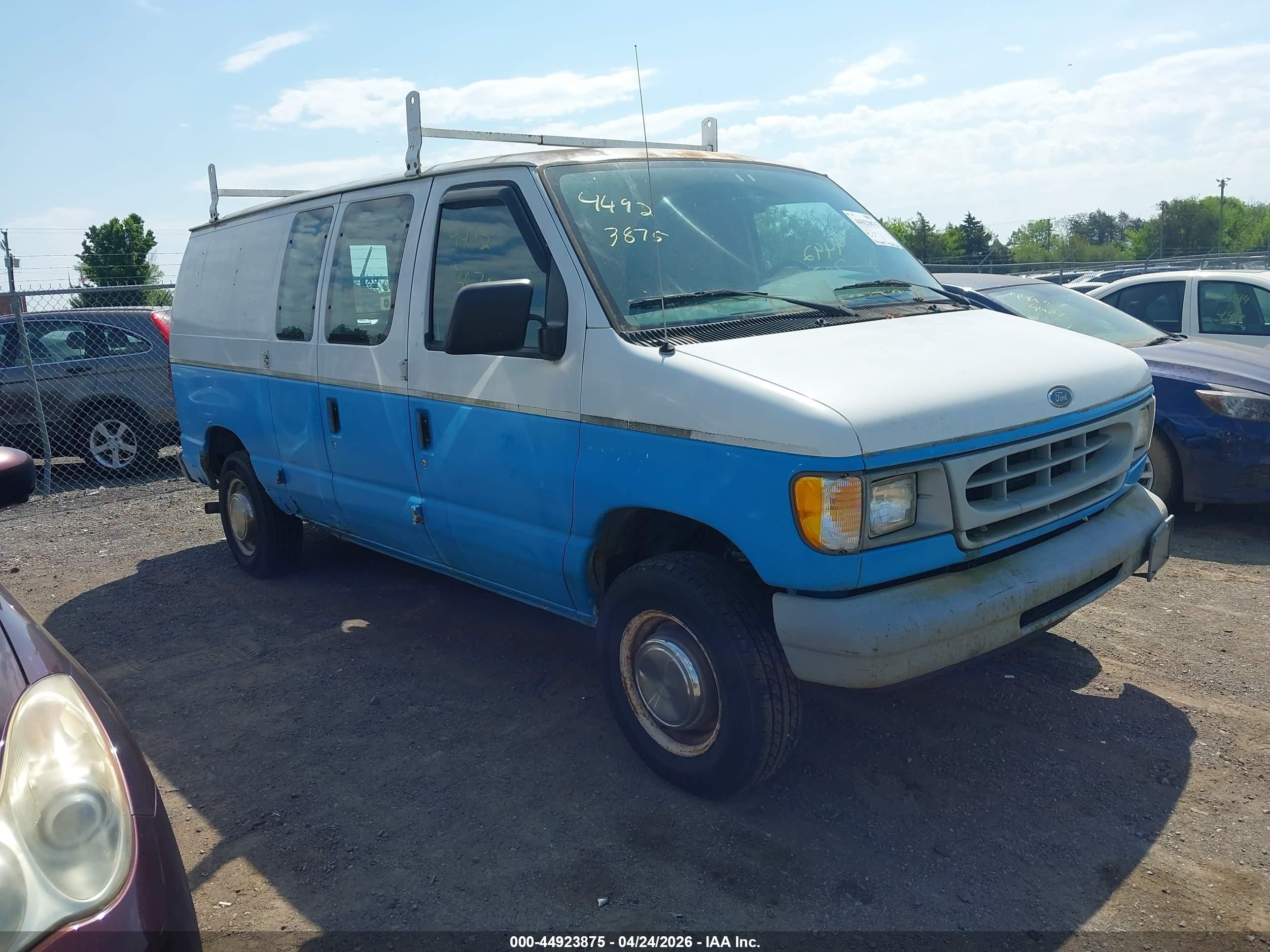 1999 Ford E-Series Commercial, VIN 1FTNE24ZXXHC28336 — Normal wear