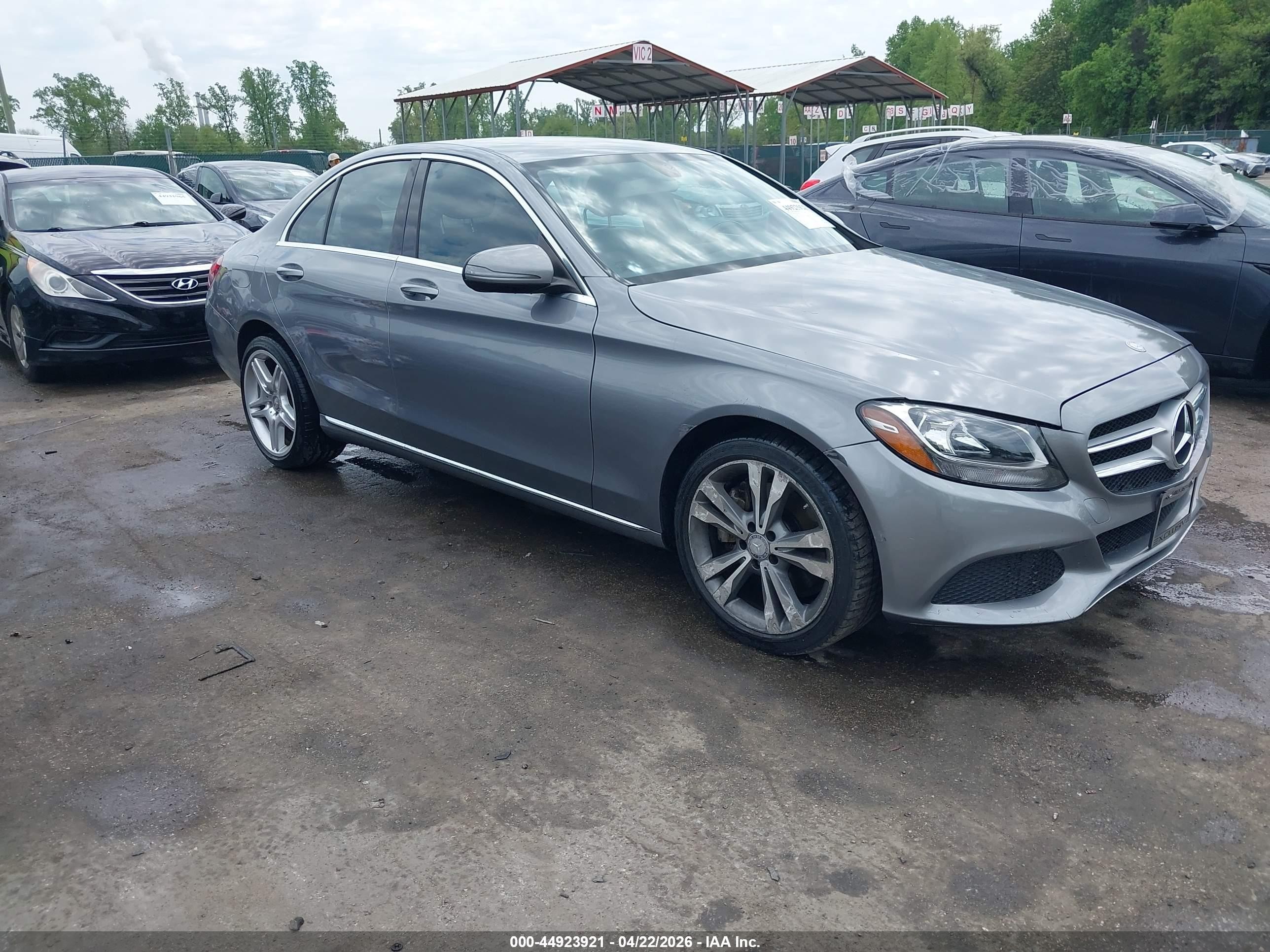 2016 Mercedes-Benz C 300 Sport, VIN 55SWF4KBXGU111194 — Not stated