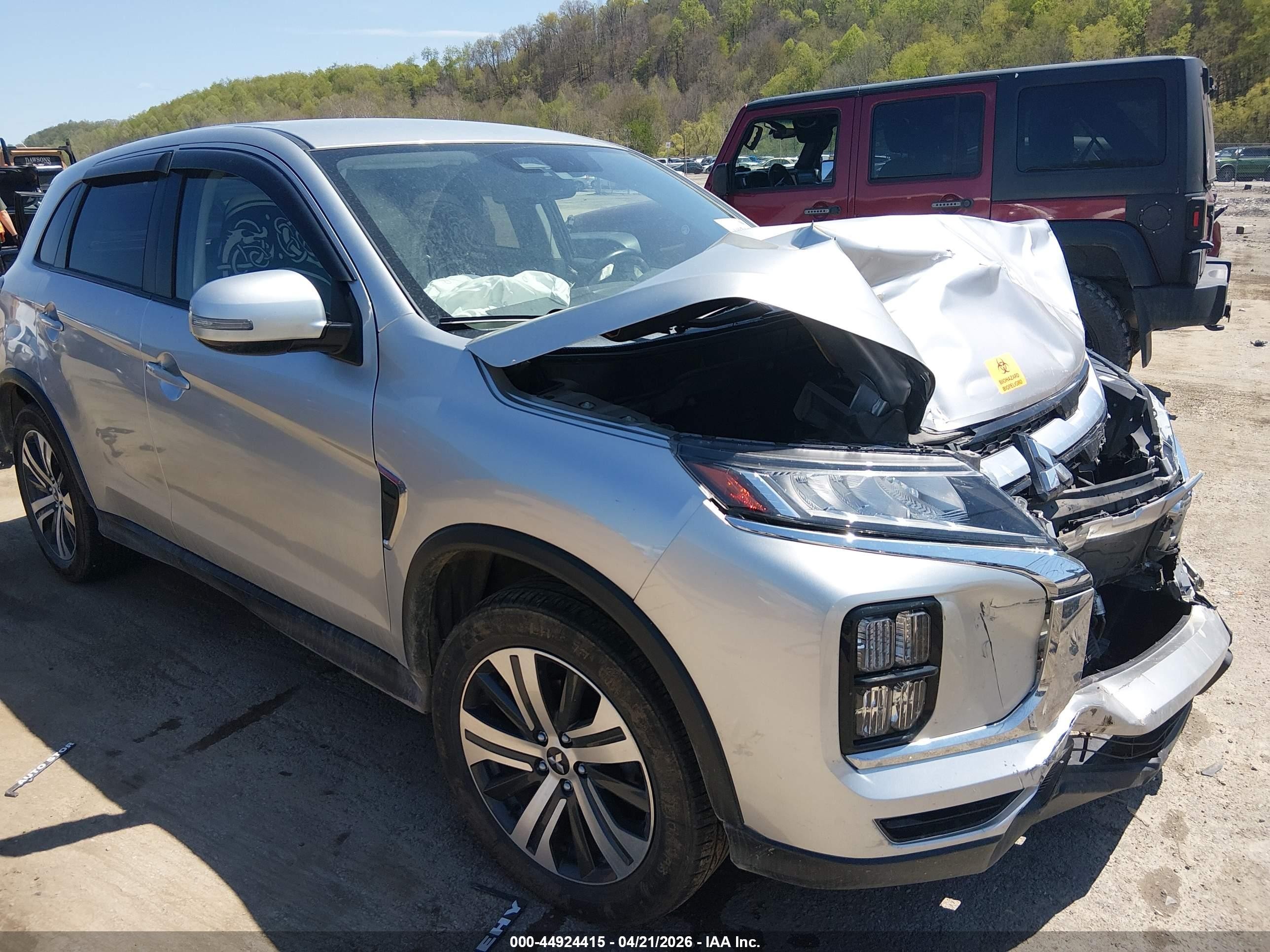 2021 Mitsubishi Outlander SE, VIN JA4APVAU9MU025440 — Front end