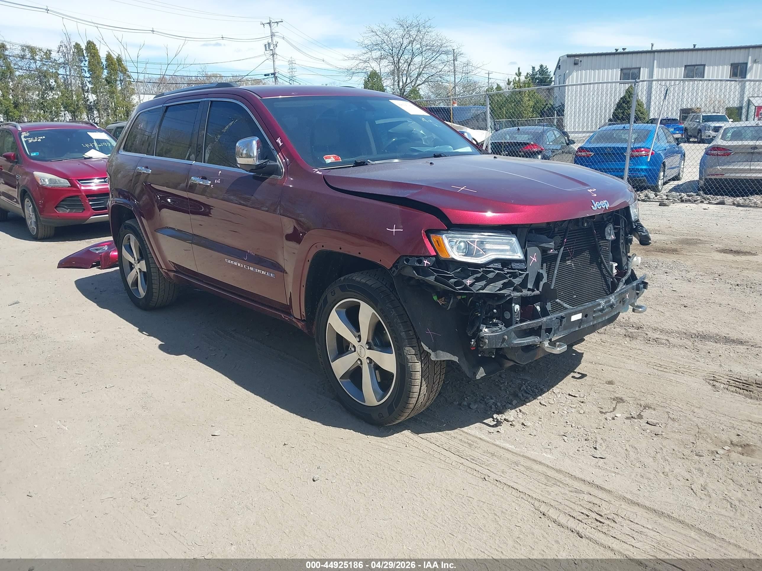 2016 Jeep Grand Cherokee Overland, VIN 1C4RJFCT9GC493067 — Front end