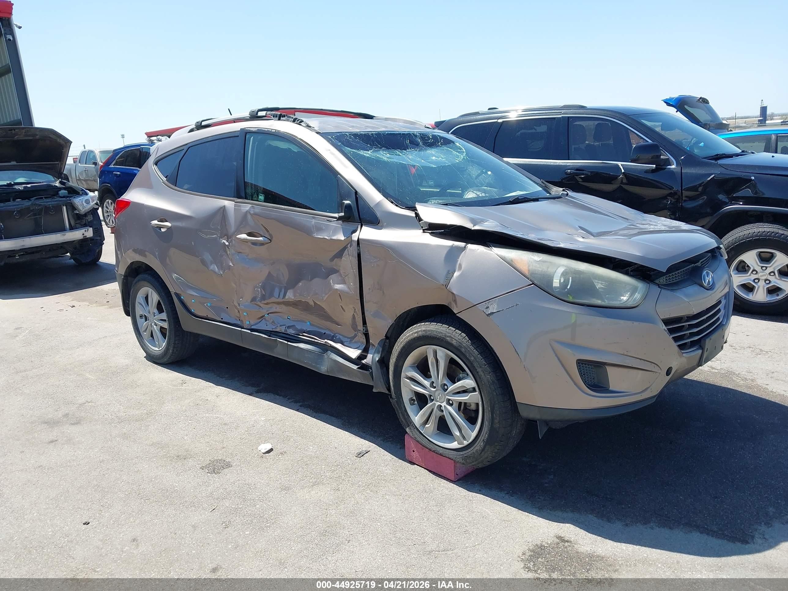 2012 Hyundai Tucson GLS, VIN KM8JU3AC9CU340937 — Опрокидывание
