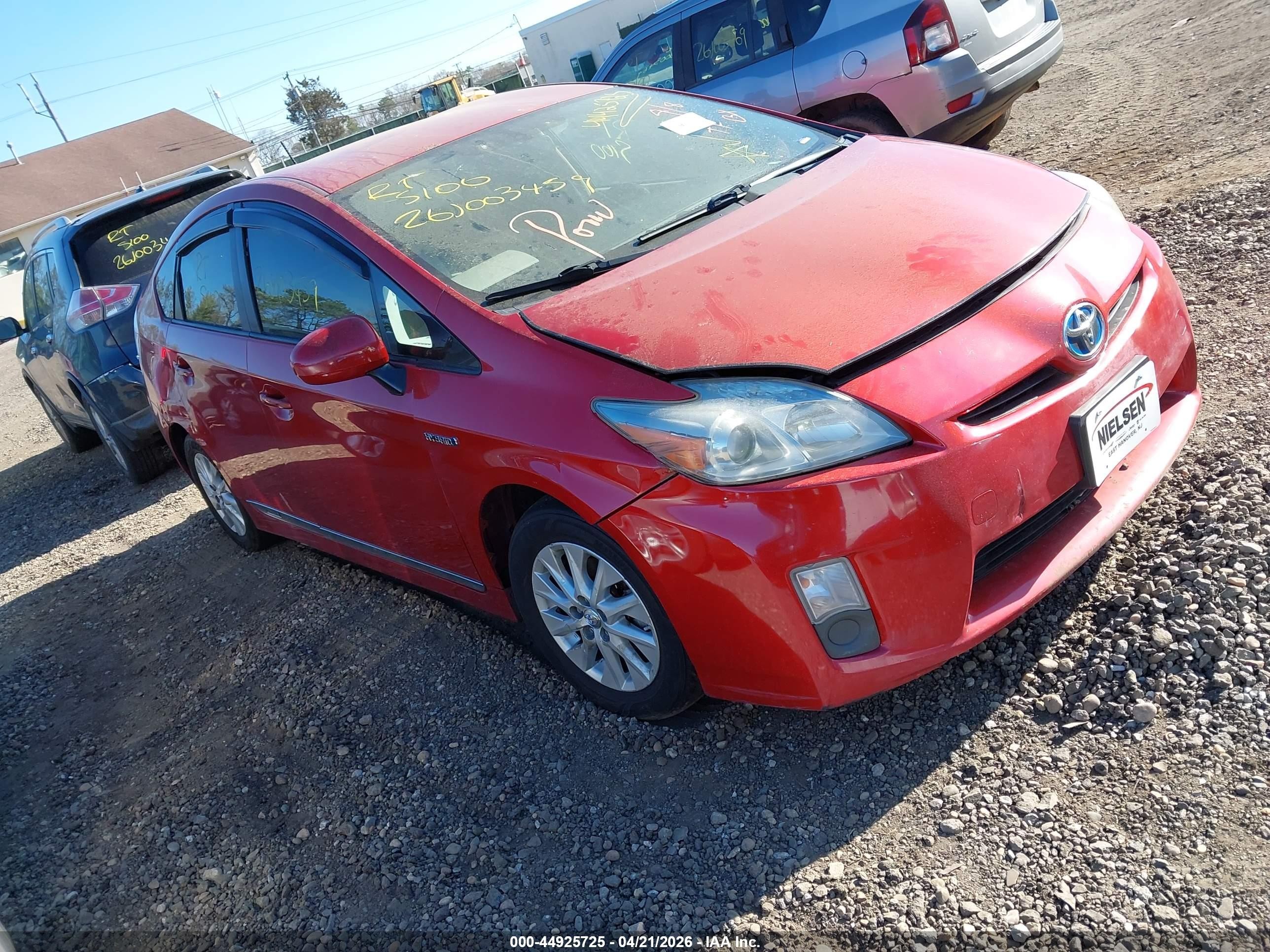 2010 Toyota Prius II, VIN JTDKN3DUXA5124693 — Front end