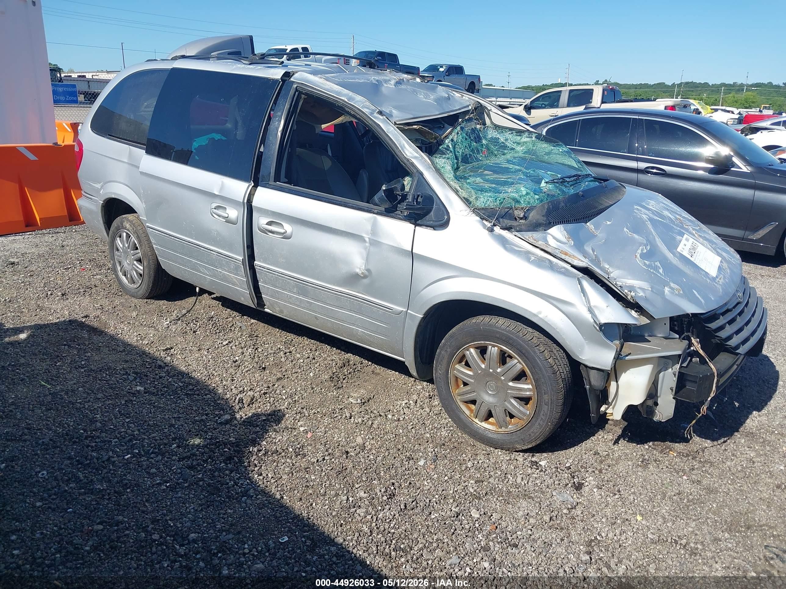 2007 Chrysler Town & Country Touring, VIN 2A4GP54LX7R208845 — Опрокидывание