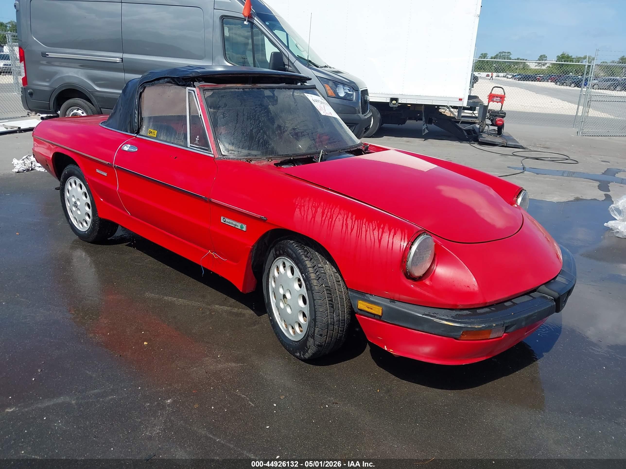 1986 Alfa Romeo Spider Veloce, VIN ZARBA5417G1040141 — Normal wear
