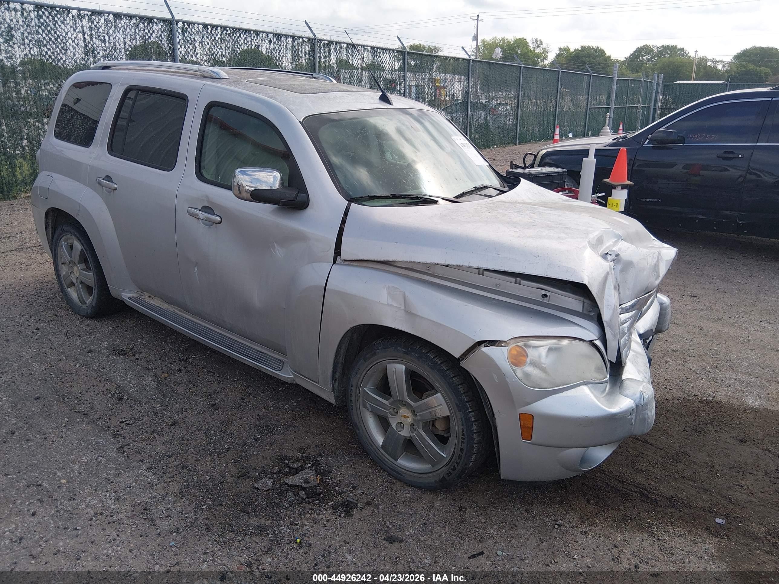 2011 Chevrolet HHR 2LT, VIN 3GNBACFU1BS608405 — Front end