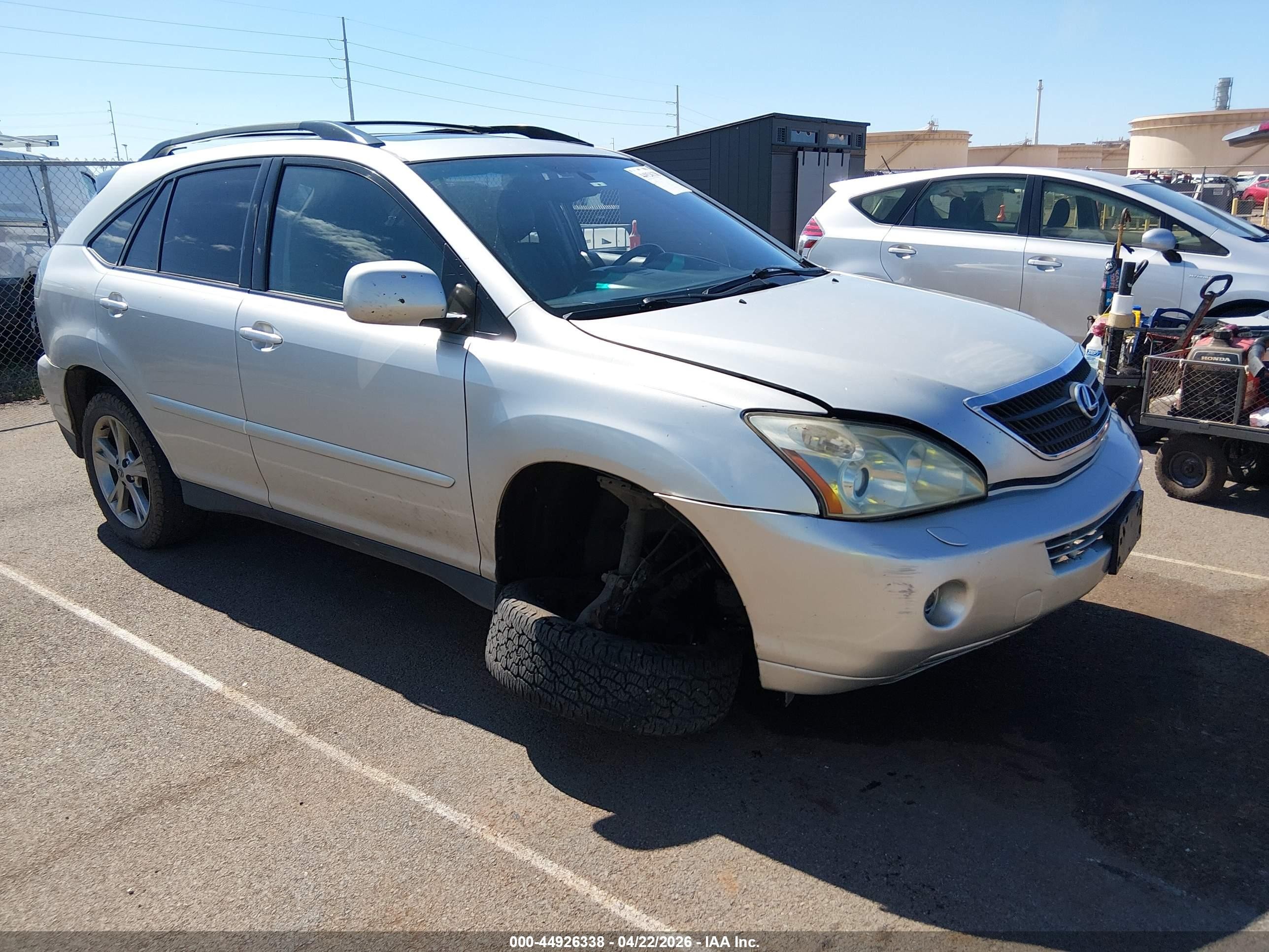 2006 Lexus RX 400h, VIN JTJHW31U860003528 — Side
