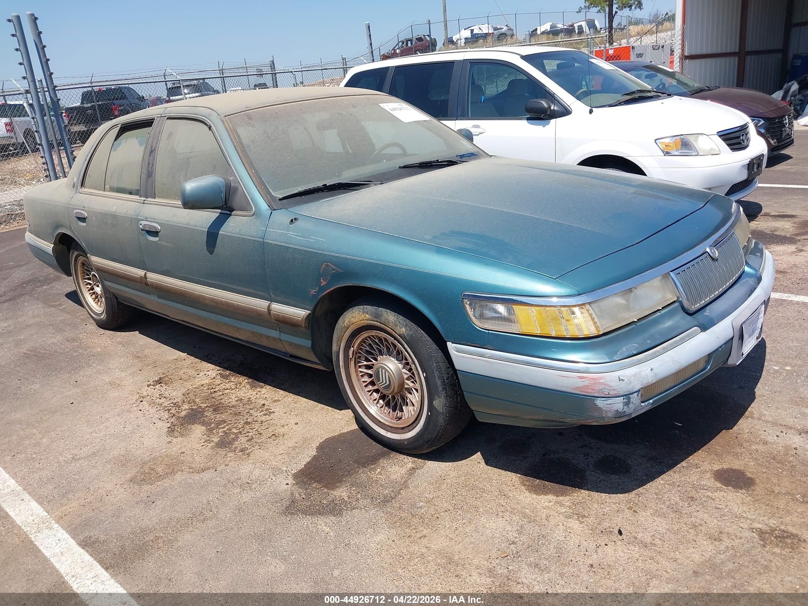 1993 Mercury Grand Marquis LS, VIN 2MELM75WXPX659866 — Normal wear