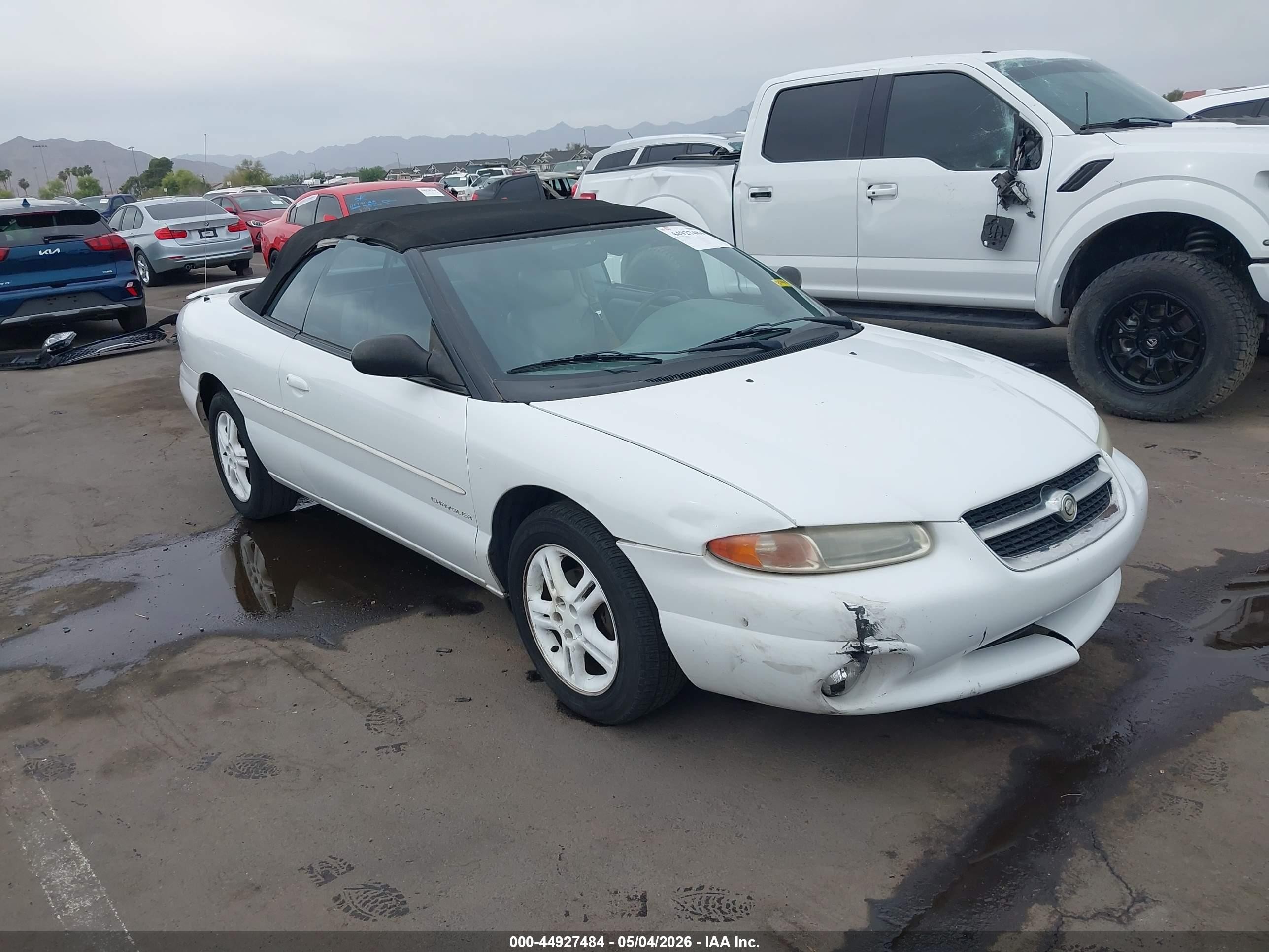 1997 Chrysler Sebring JXi, VIN 3C3EL55H6VT544610 — Бок