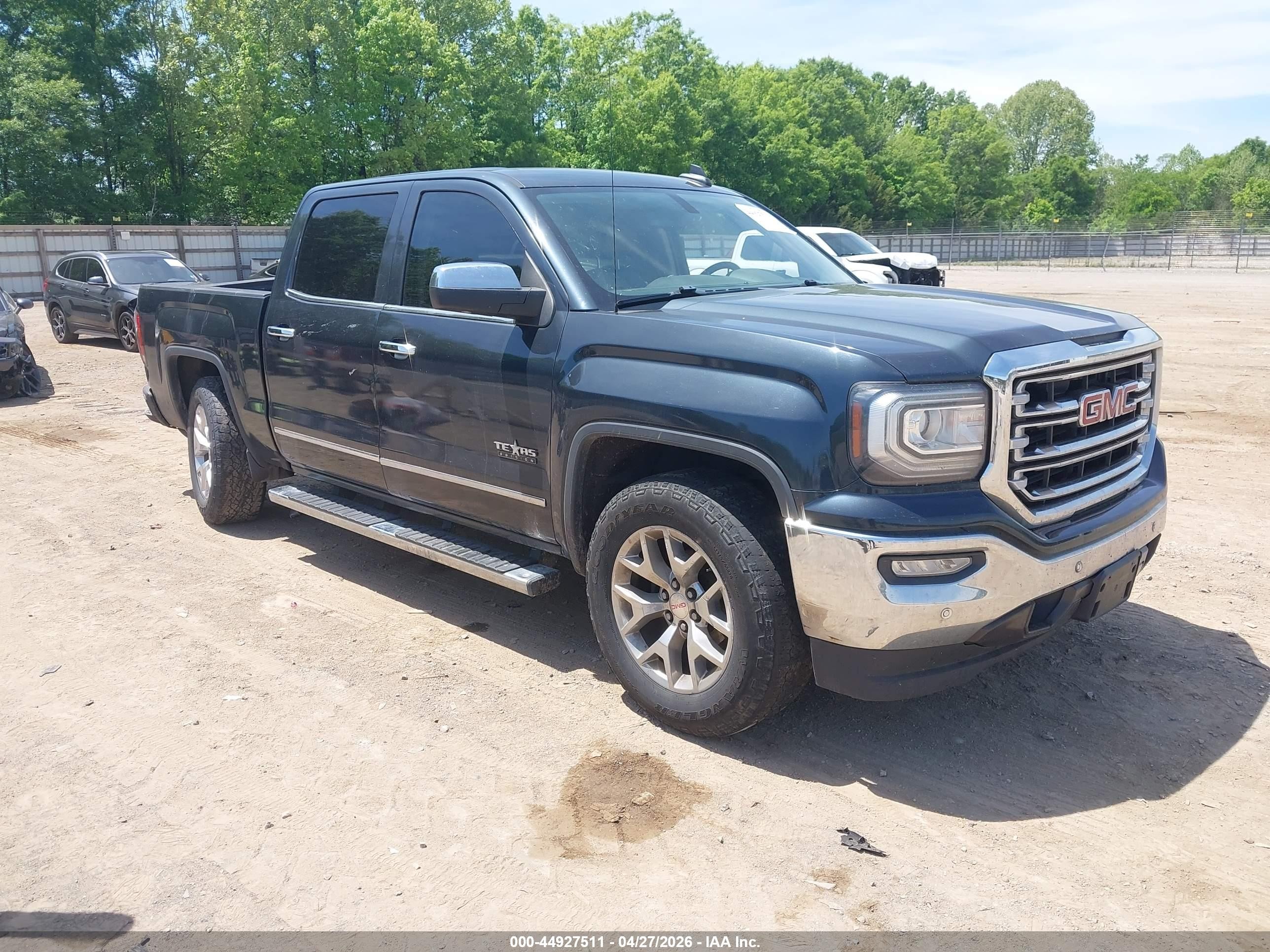 2018 GMC Sierra 1500 SLT, VIN 3GTP1NEC0JG537170 — Rear end