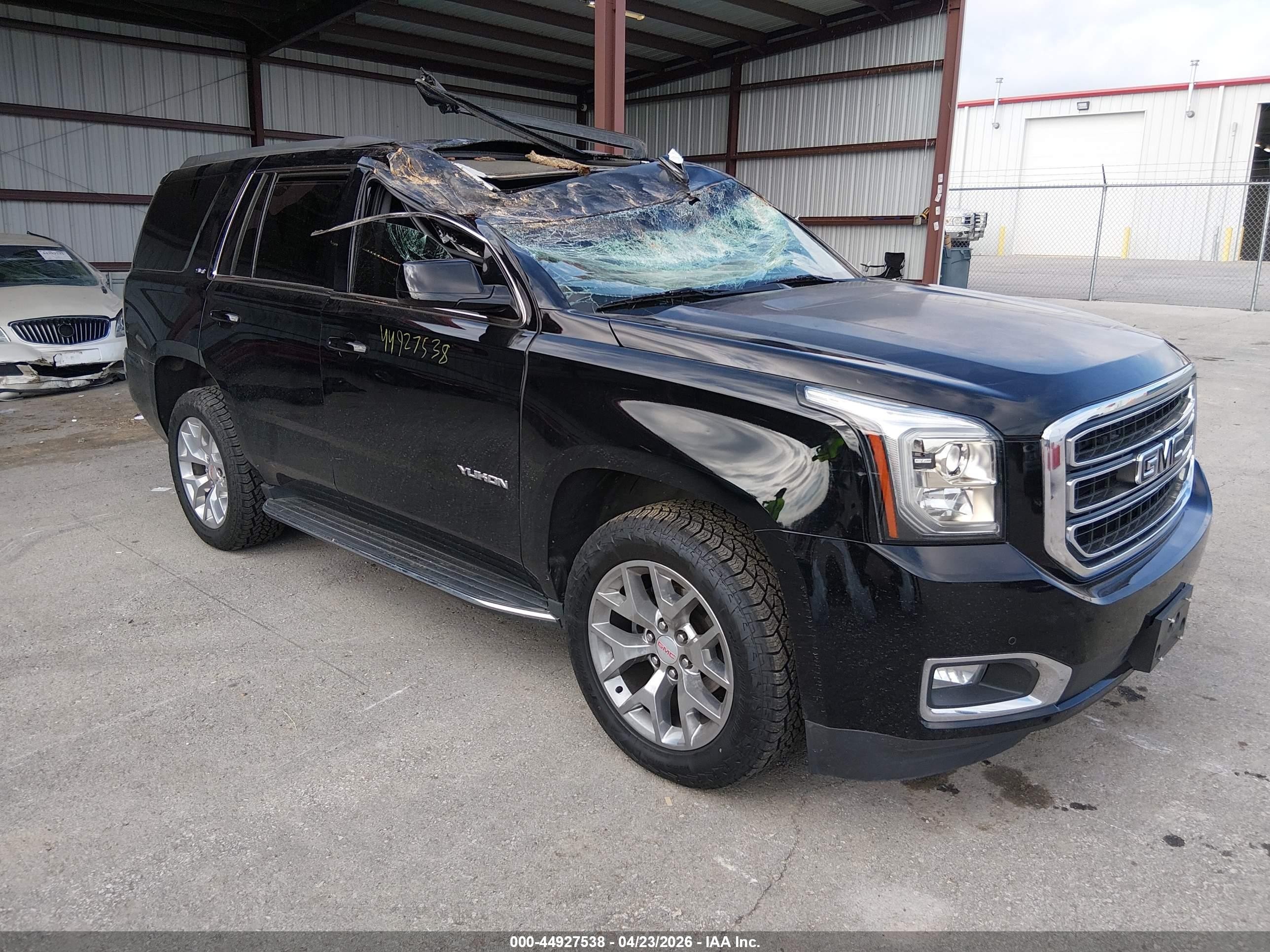 2017 GMC Yukon SLT, VIN 1GKS2BKC0HR164981 — Roof