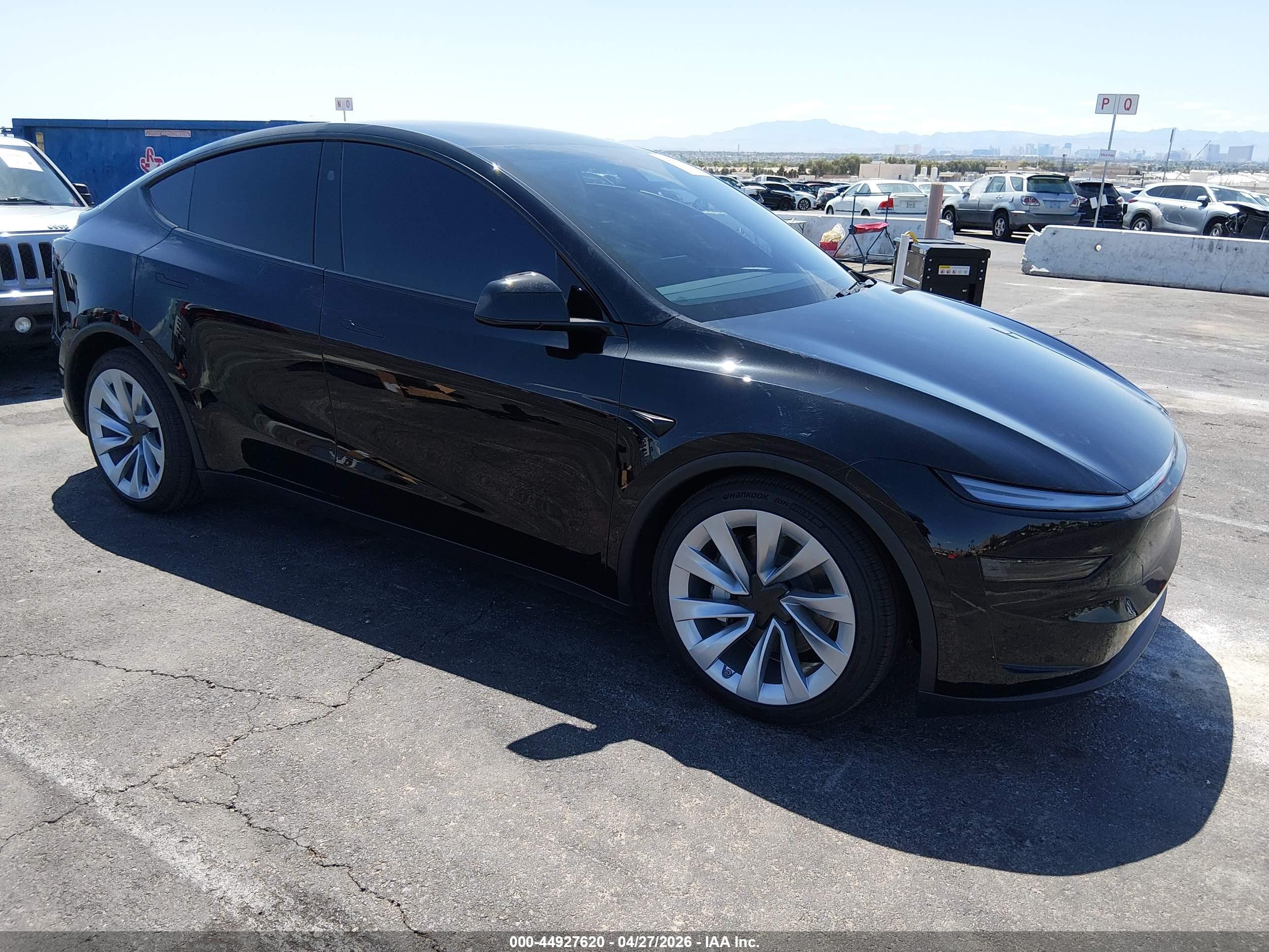 2026 Tesla Model Y Long Range, VIN 7SAYGDED0TA582060 — Not stated