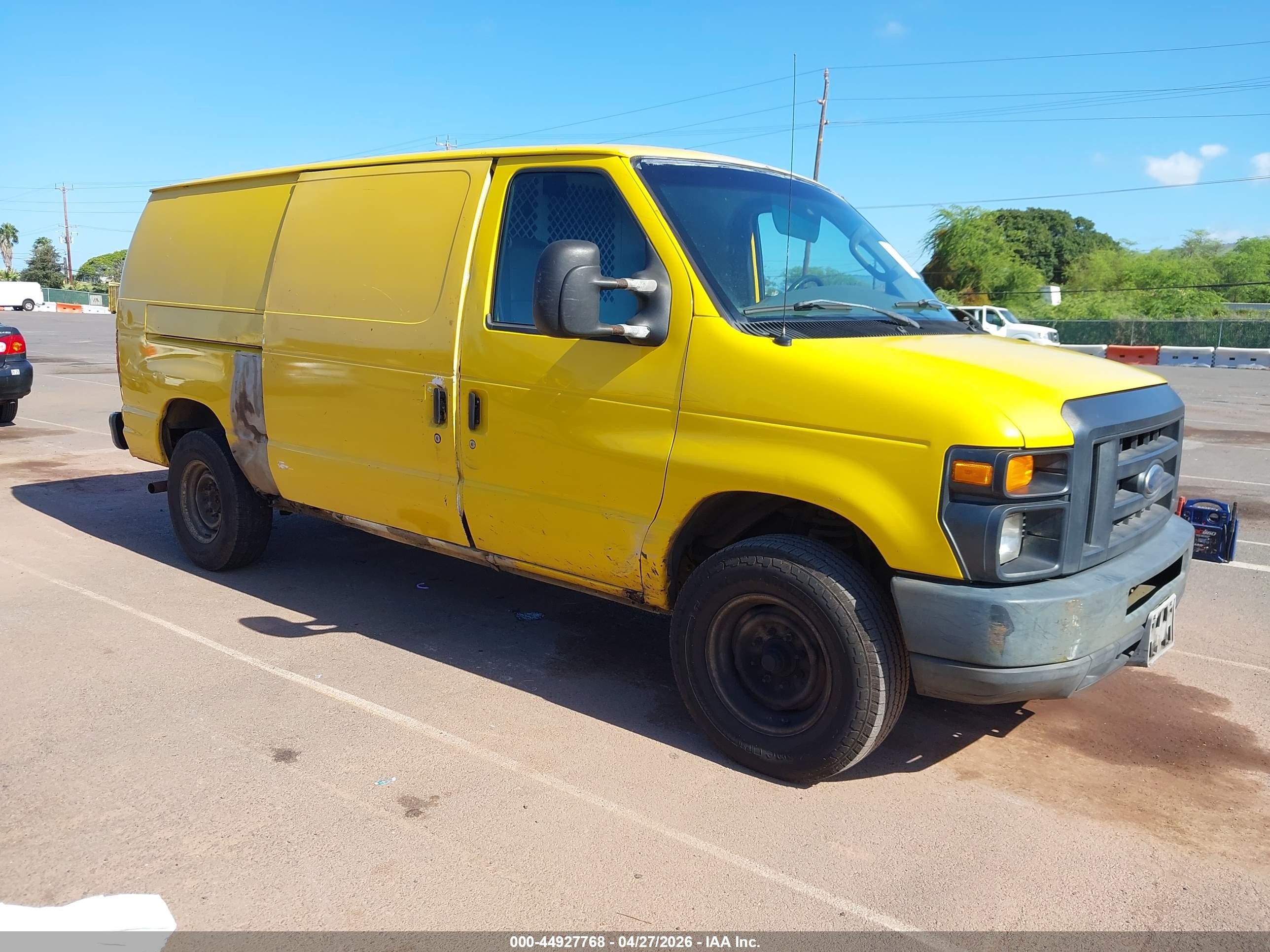 2008 Ford Econoline Cargo Commercial, VIN 1FTNE24W08DB19267 — Rear end