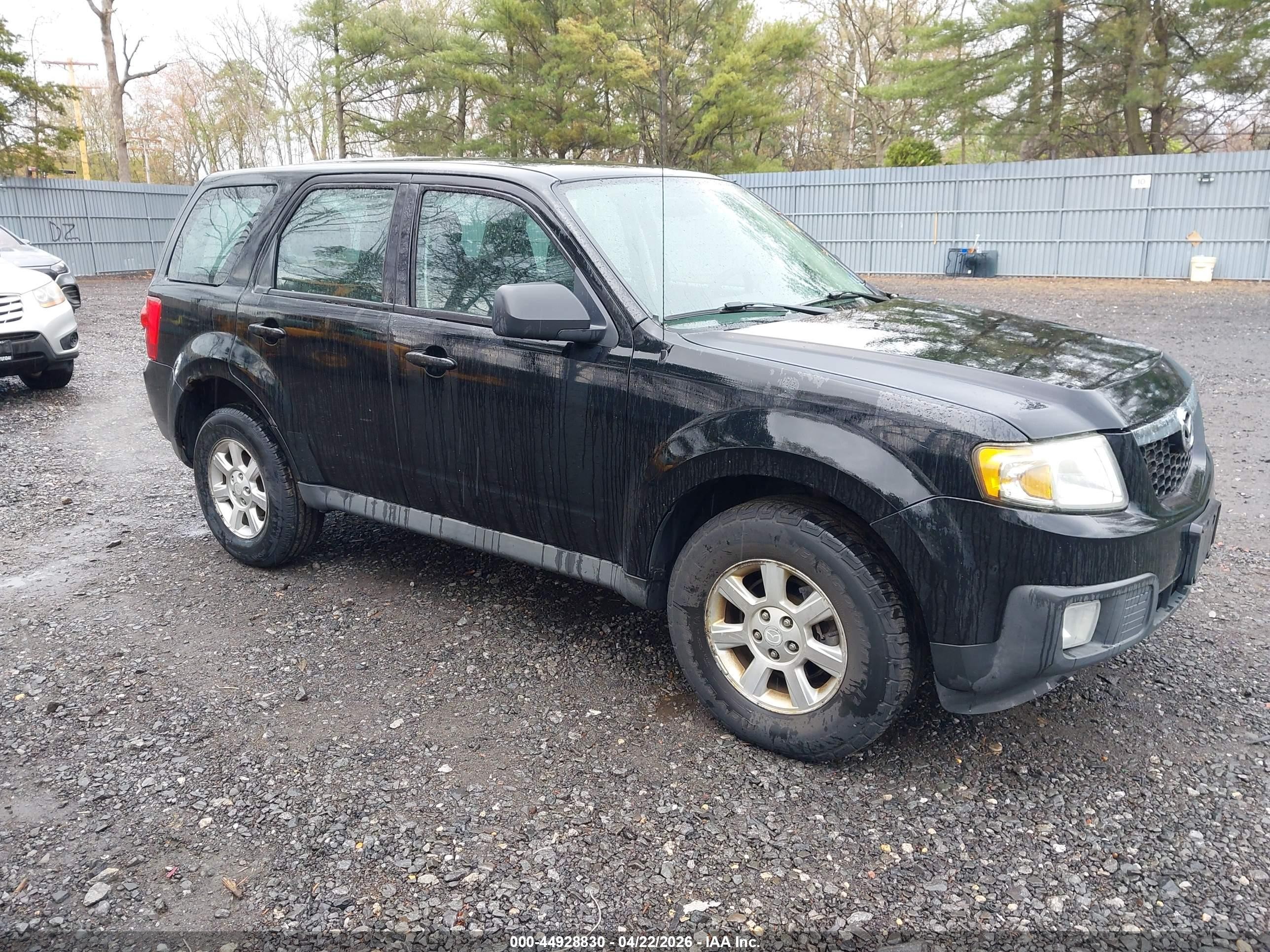 2010 Mazda Tribute Touring, VIN 4F2CY9C72AKM02014 — Normal wear