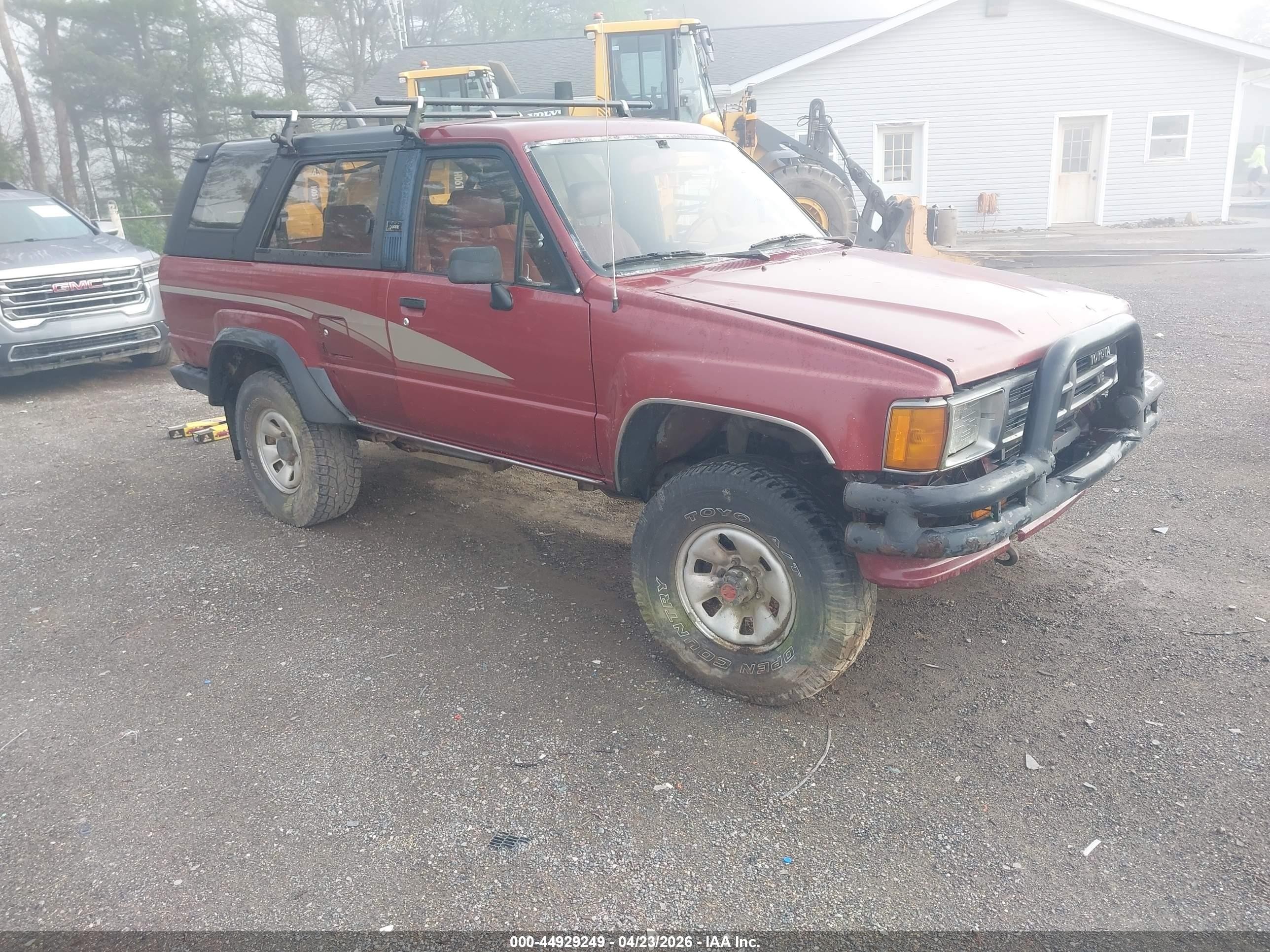 1989 Toyota 4Runner, VIN JT3VN66W9K0037271 — Normal wear